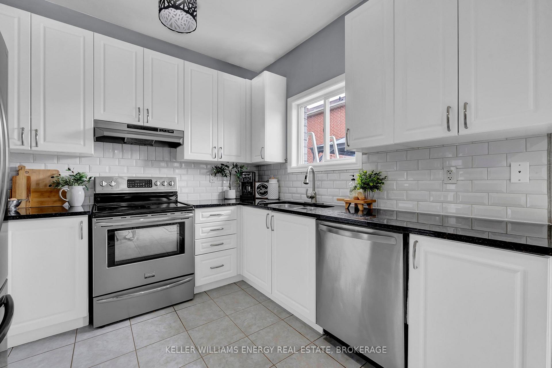 Photo 5 of 7 Myette Drive, Whitby, Williamsburg — HOMEH