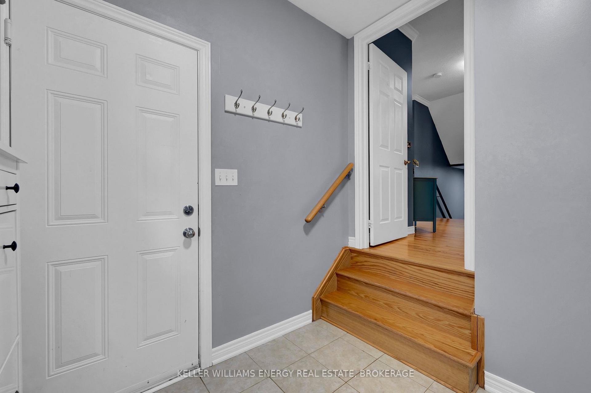 Photo 18 of 7 Myette Drive, Whitby, Williamsburg — HOMEH