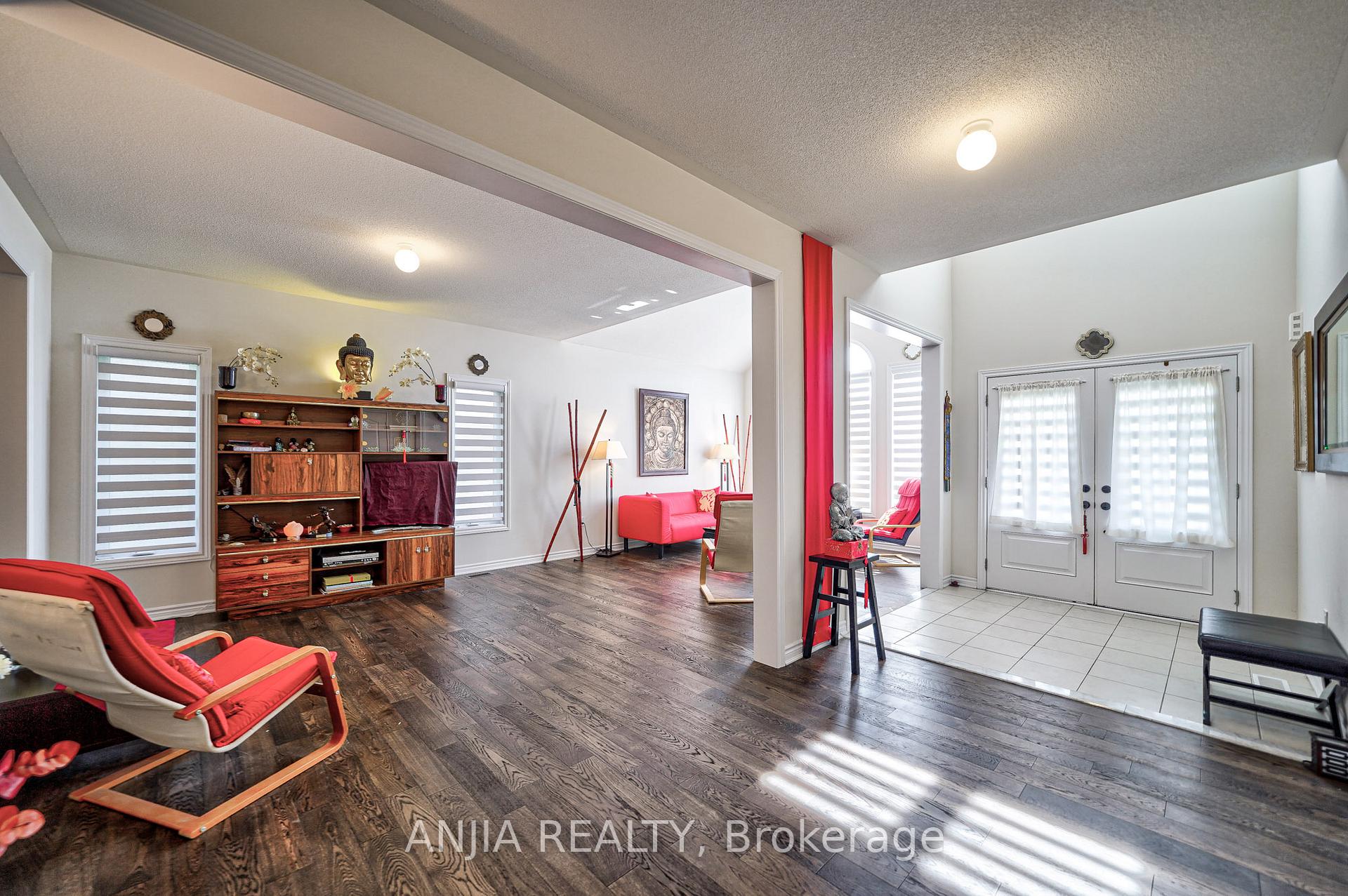 Photo 8 of 7 Butcher Street, Brock, Beaverton — HOMEH