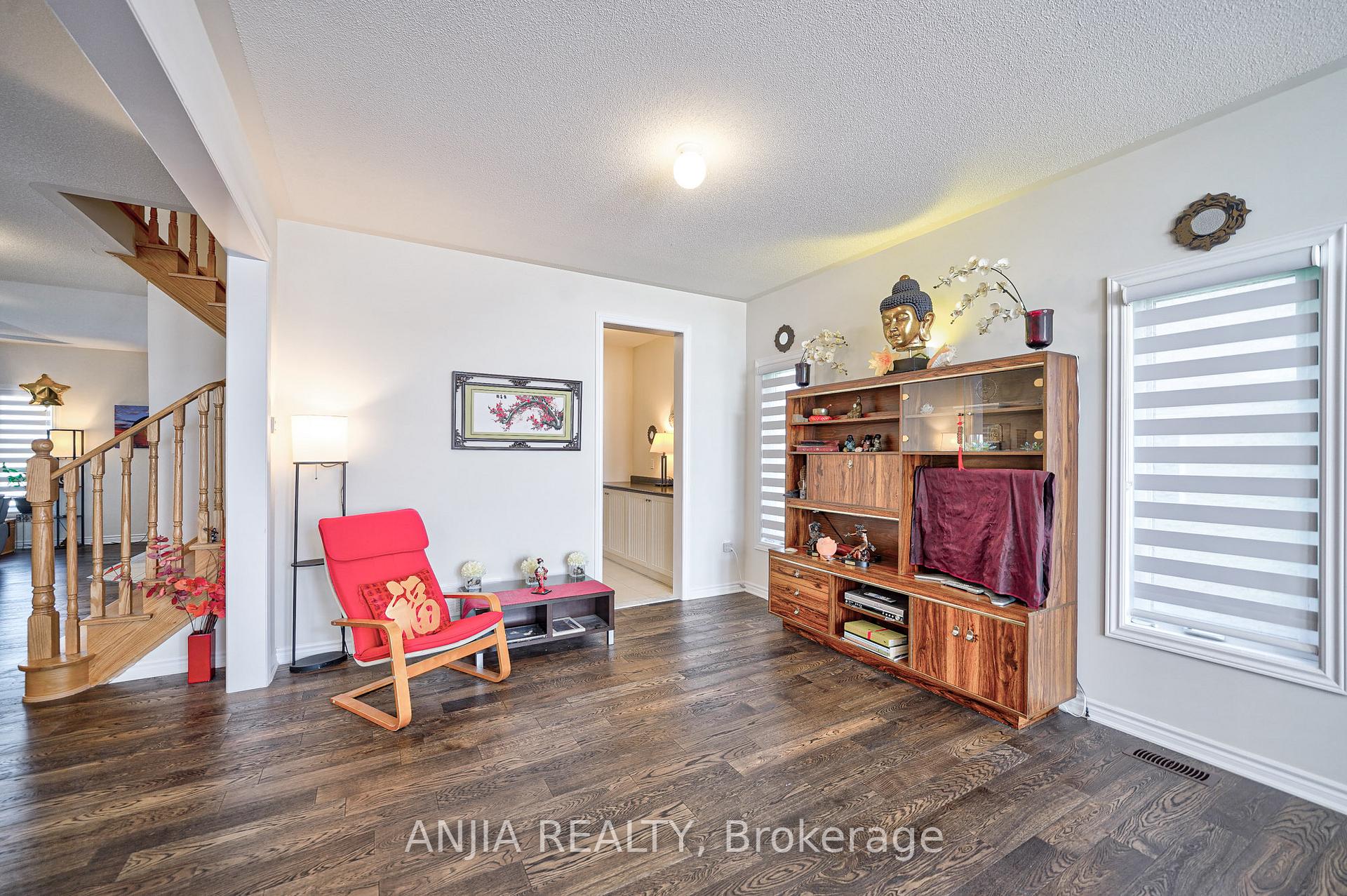 Photo 10 of 7 Butcher Street, Brock, Beaverton — HOMEH