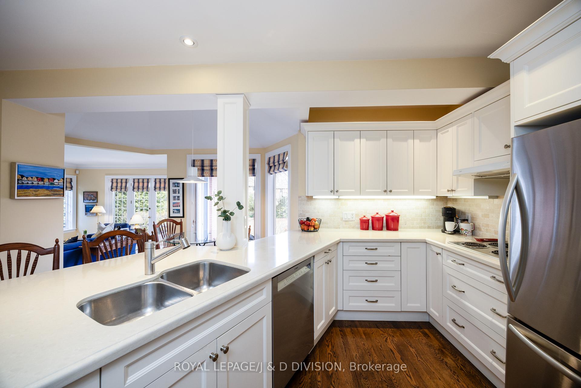 Photo 12 of 404 Glencairn Avenue, Toronto, Lawrence Park South — HOMEH