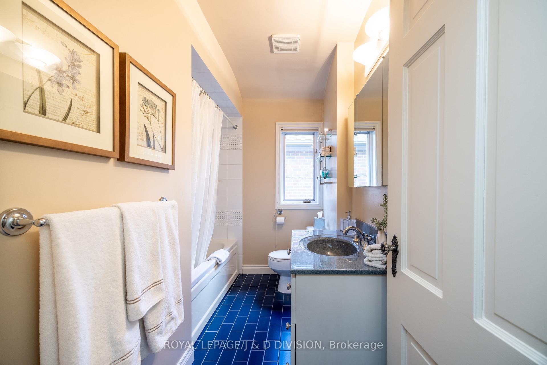 Photo 23 of 404 Glencairn Avenue, Toronto, Lawrence Park South — HOMEH
