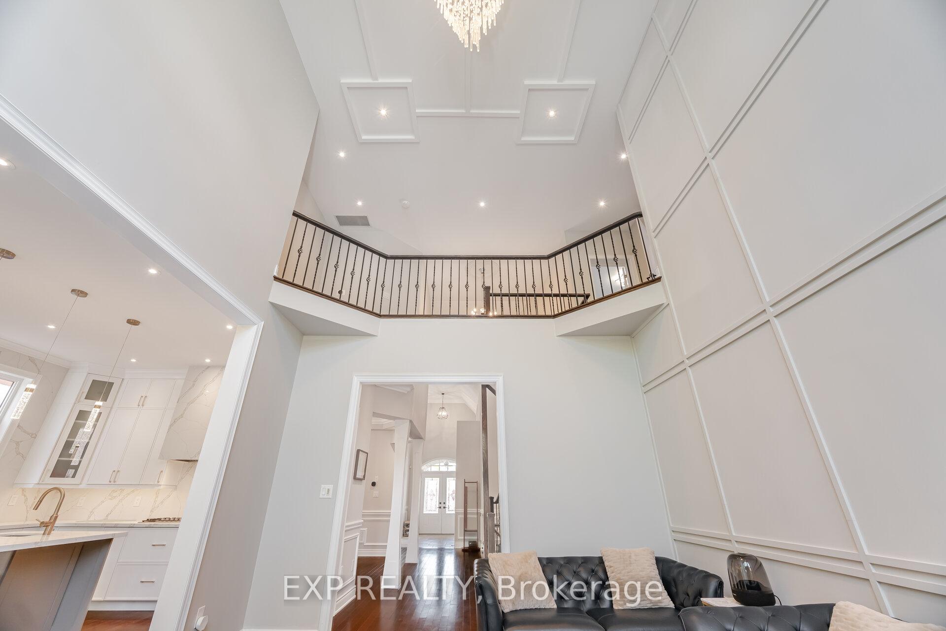 Photo 15 of 185 Cook's Mill Crescent, Vaughan, Patterson — HOMEH