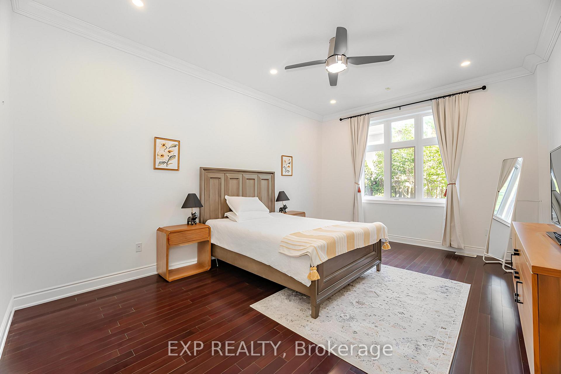 Photo 23 of 185 Cook's Mill Crescent, Vaughan, Patterson — HOMEH