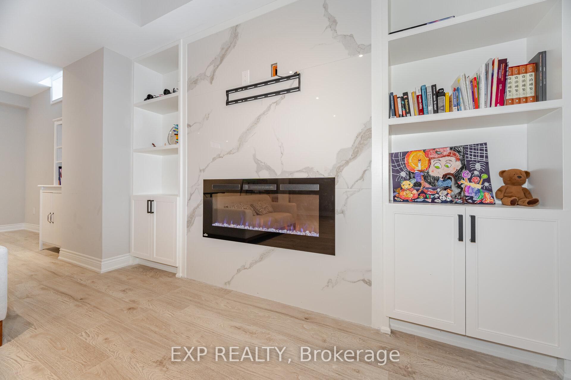 Photo 38 of 185 Cook's Mill Crescent, Vaughan, Patterson — HOMEH