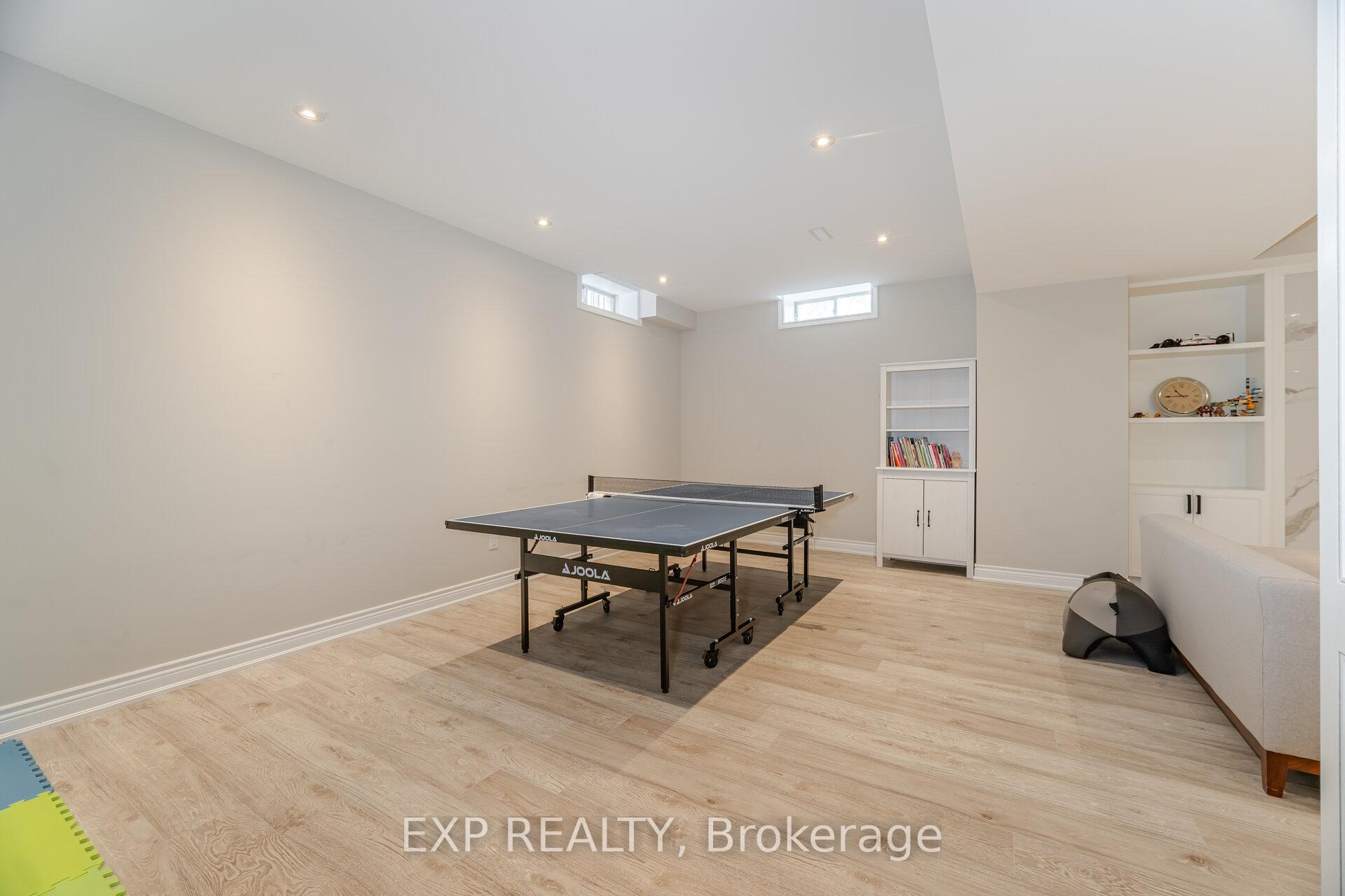 Photo 31 of 185 Cook's Mill Crescent, Vaughan, Patterson — HOMEH