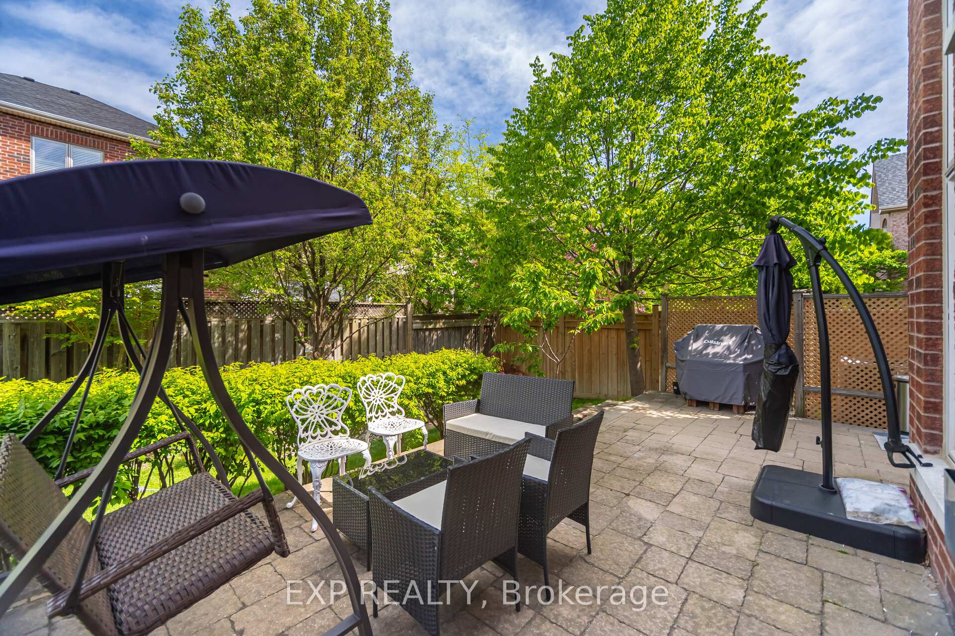 Photo 46 of 185 Cook's Mill Crescent, Vaughan, Patterson — HOMEH