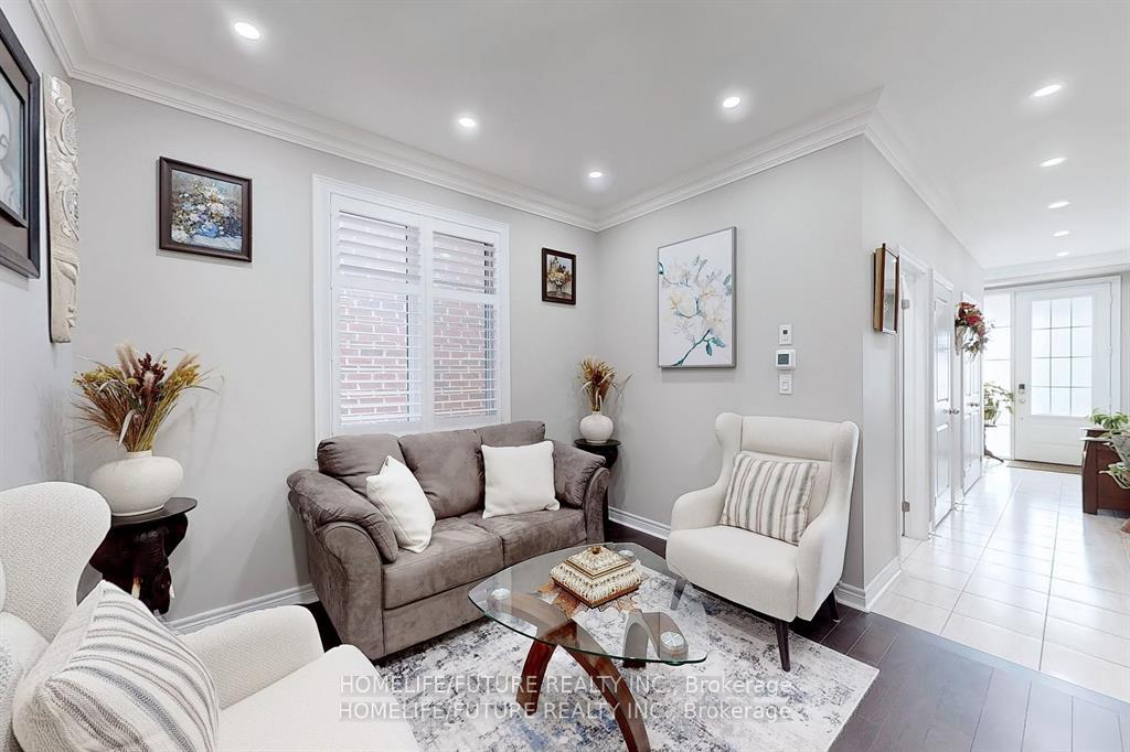 Photo 3 of 1207 Cactus Crescent, Pickering, Rural Pickering — HOMEH