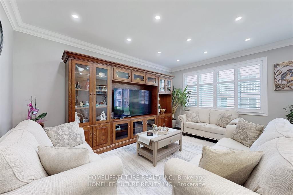 Photo 6 of 1207 Cactus Crescent, Pickering, Rural Pickering — HOMEH