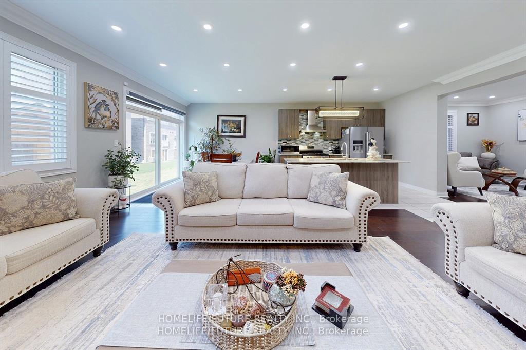 Photo 10 of 1207 Cactus Crescent, Pickering, Rural Pickering — HOMEH