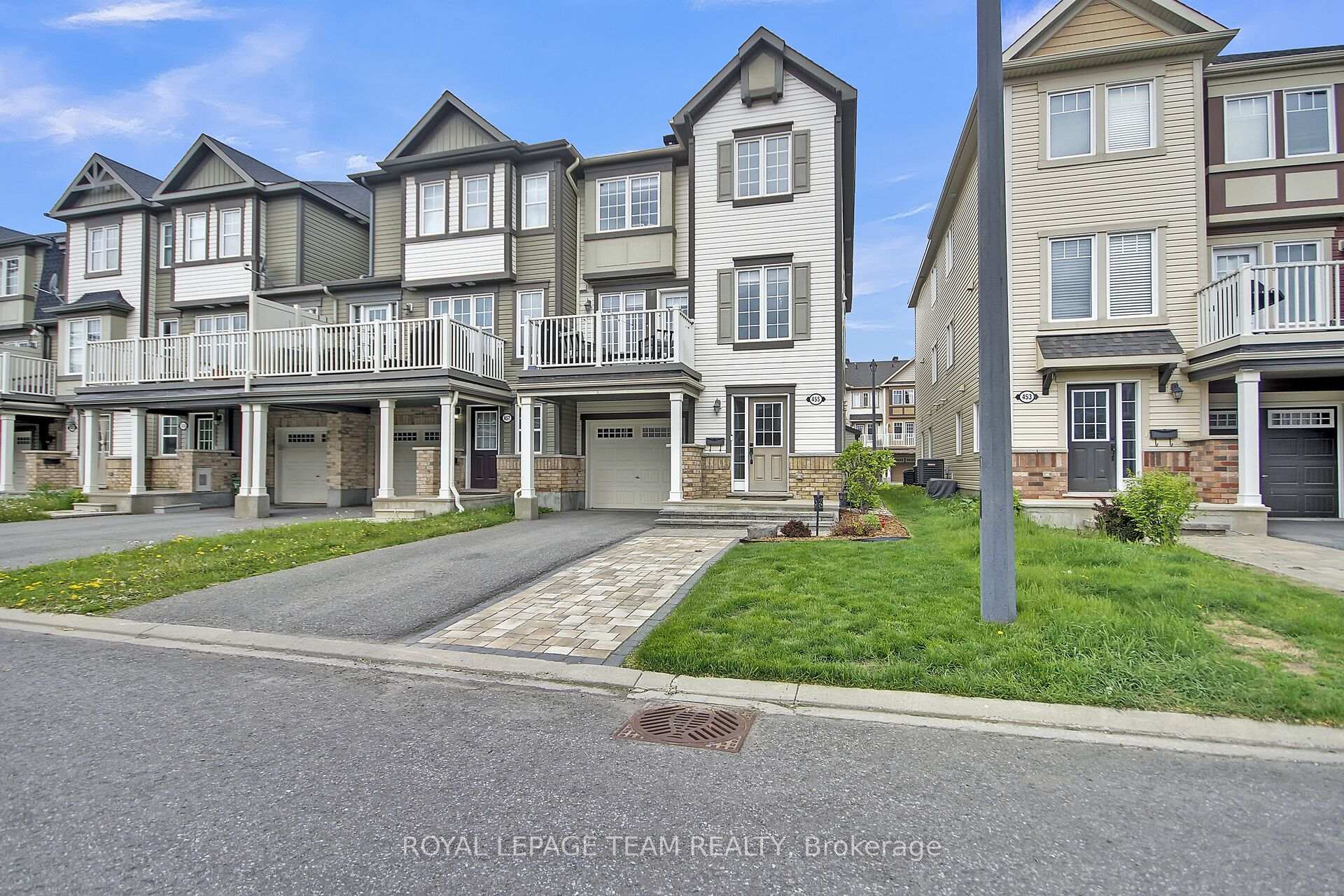 Photo 1 of 455 Meadowhawk Crescent, Ottawa, Barrhaven - Half Moon Bay — HOMEH