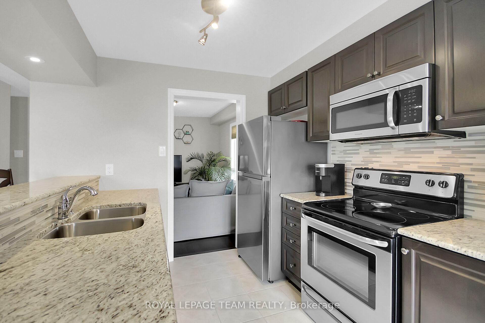 Photo 13 of 455 Meadowhawk Crescent, Ottawa, Barrhaven - Half Moon Bay — HOMEH