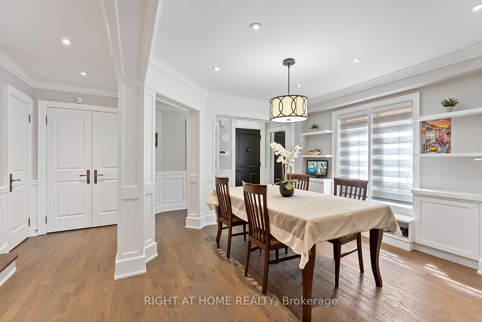 Photo 6 of 46 Elena Crescent, Vaughan, Maple — HOMEH