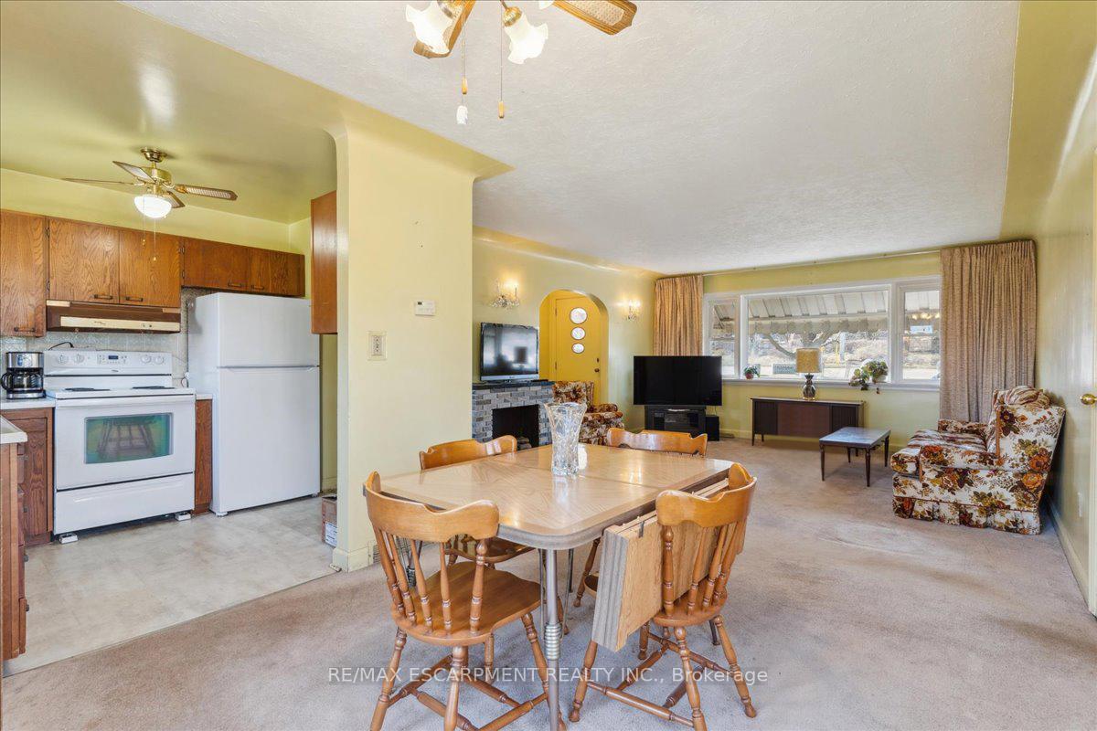 Photo 5 of 6122 Highway 9, New Tecumseth, Tottenham — HOMEH