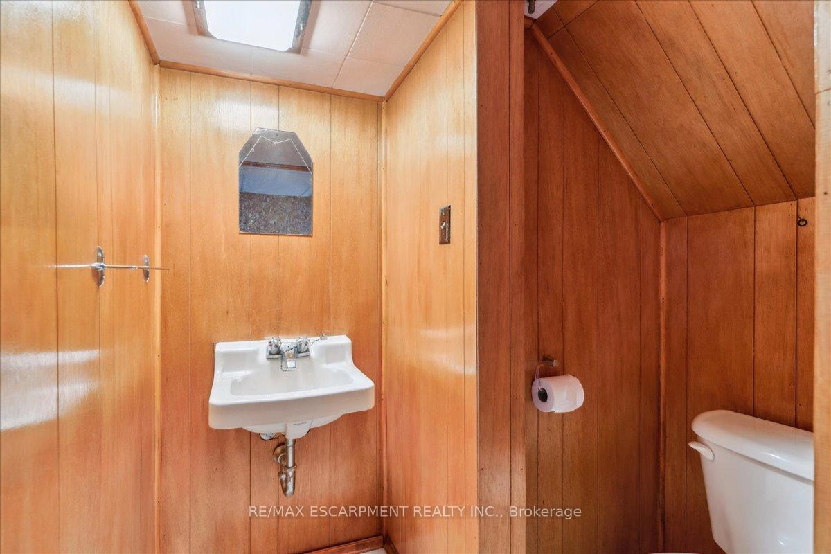 Photo 13 of 6122 Highway 9, New Tecumseth, Tottenham — HOMEH