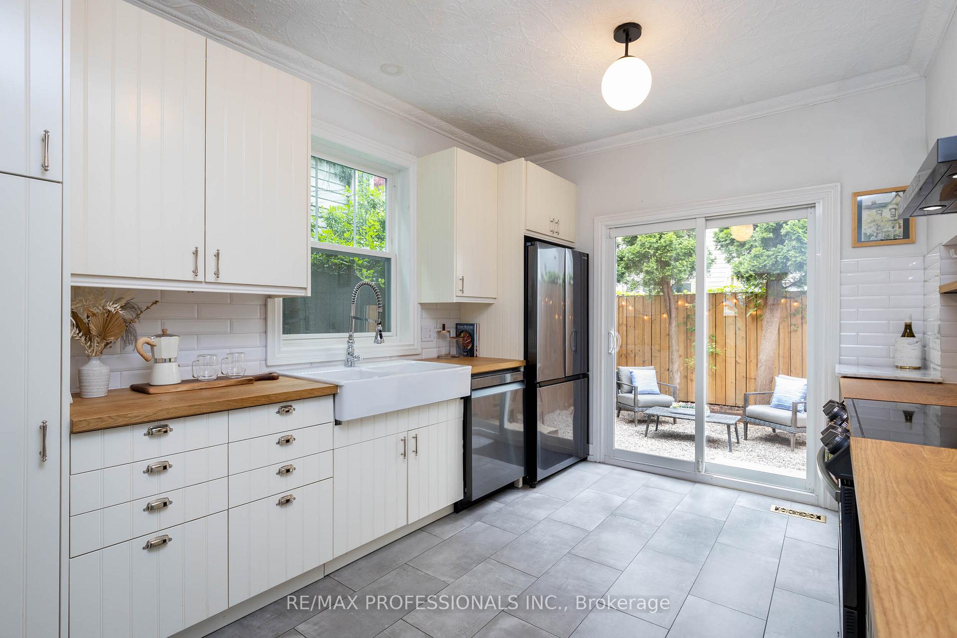 Photo 11 of 26 Wardell Street, Toronto, South Riverdale — HOMEH