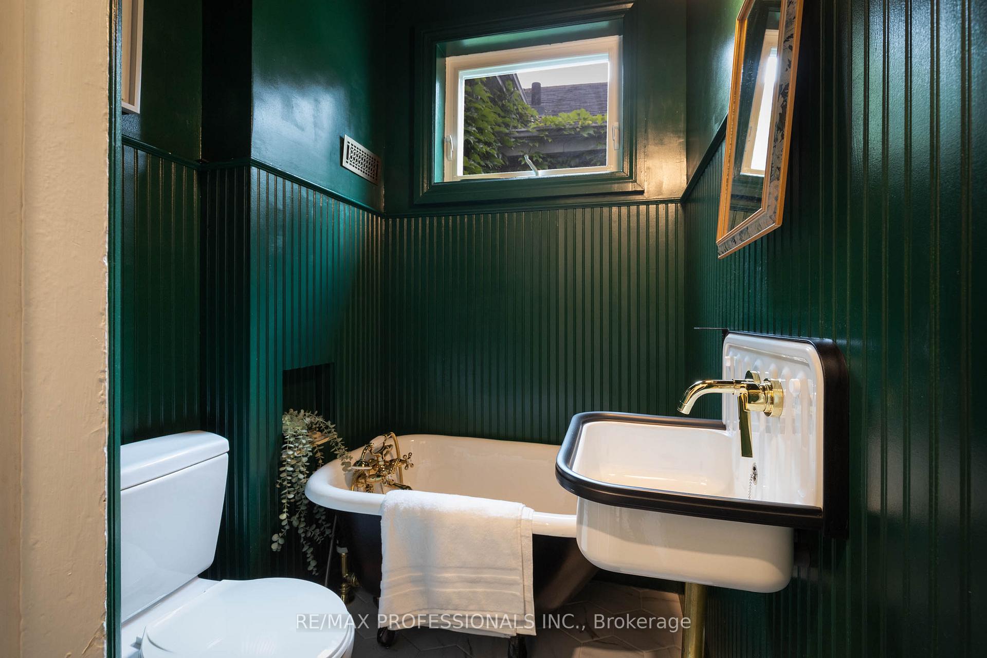 Photo 18 of 26 Wardell Street, Toronto, South Riverdale — HOMEH