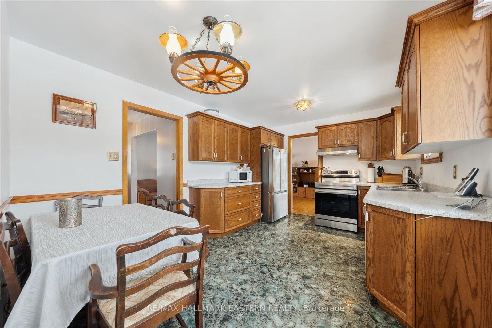 Photo 8 of 416 County Rd 8, Douro-Dummer — HOMEH