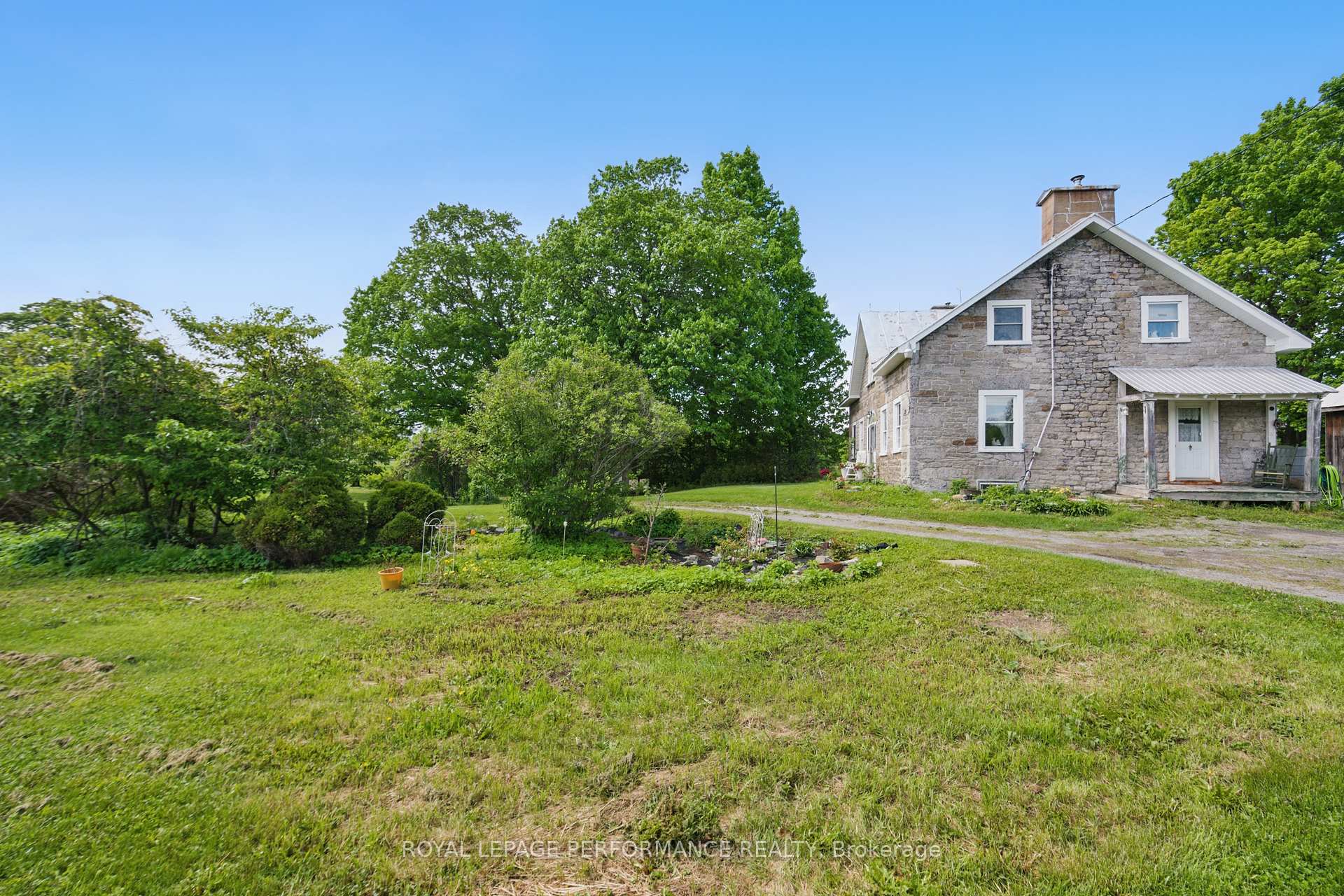 Photo 2 of 1225 Aberdeen Road, North Glengarry, North Glengarry (Lochiel) Twp — HOMEH