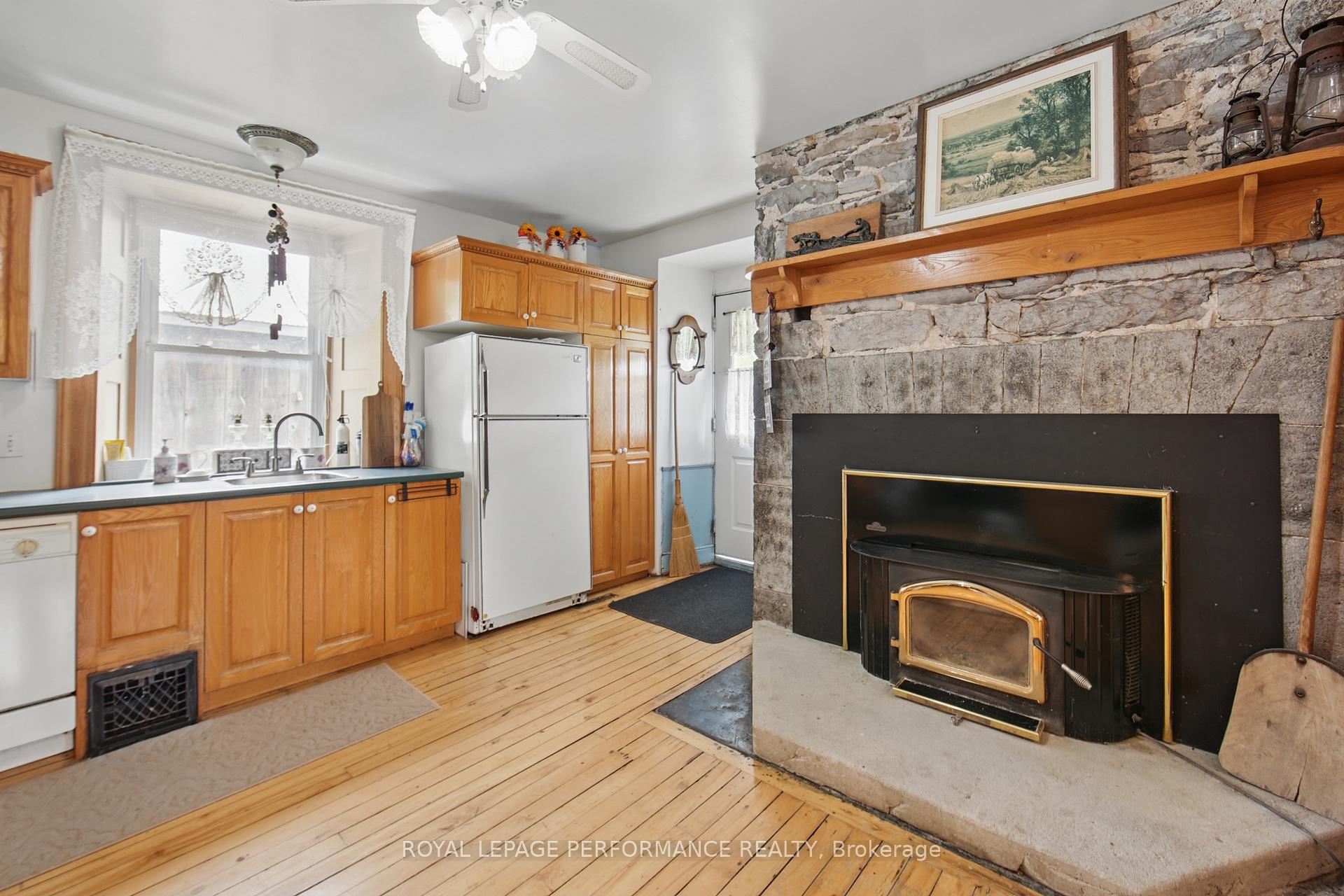 Photo 3 of 1225 Aberdeen Road, North Glengarry, North Glengarry (Lochiel) Twp — HOMEH
