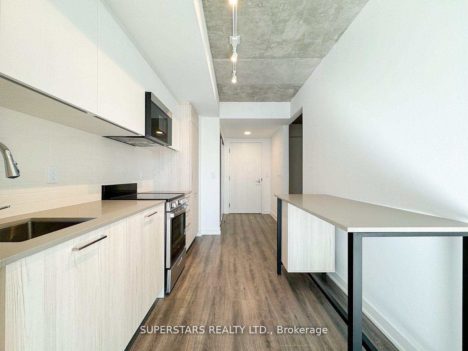 Photo 2 of Unit 1002, 65 Mutual Street, Toronto, Church-Yonge Corridor — HOMEH