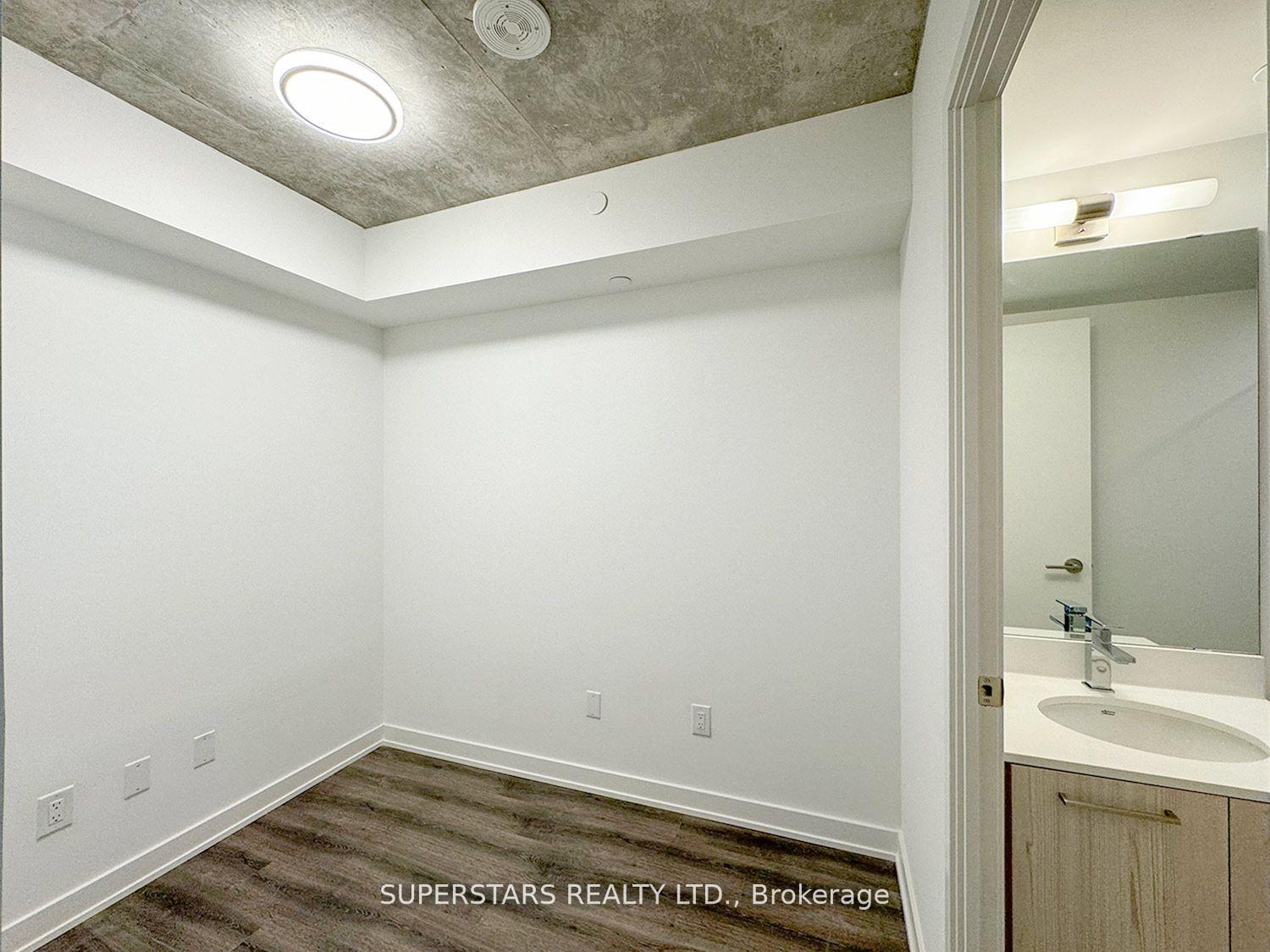 Photo 6 of Unit 1002, 65 Mutual Street, Toronto, Church-Yonge Corridor — HOMEH