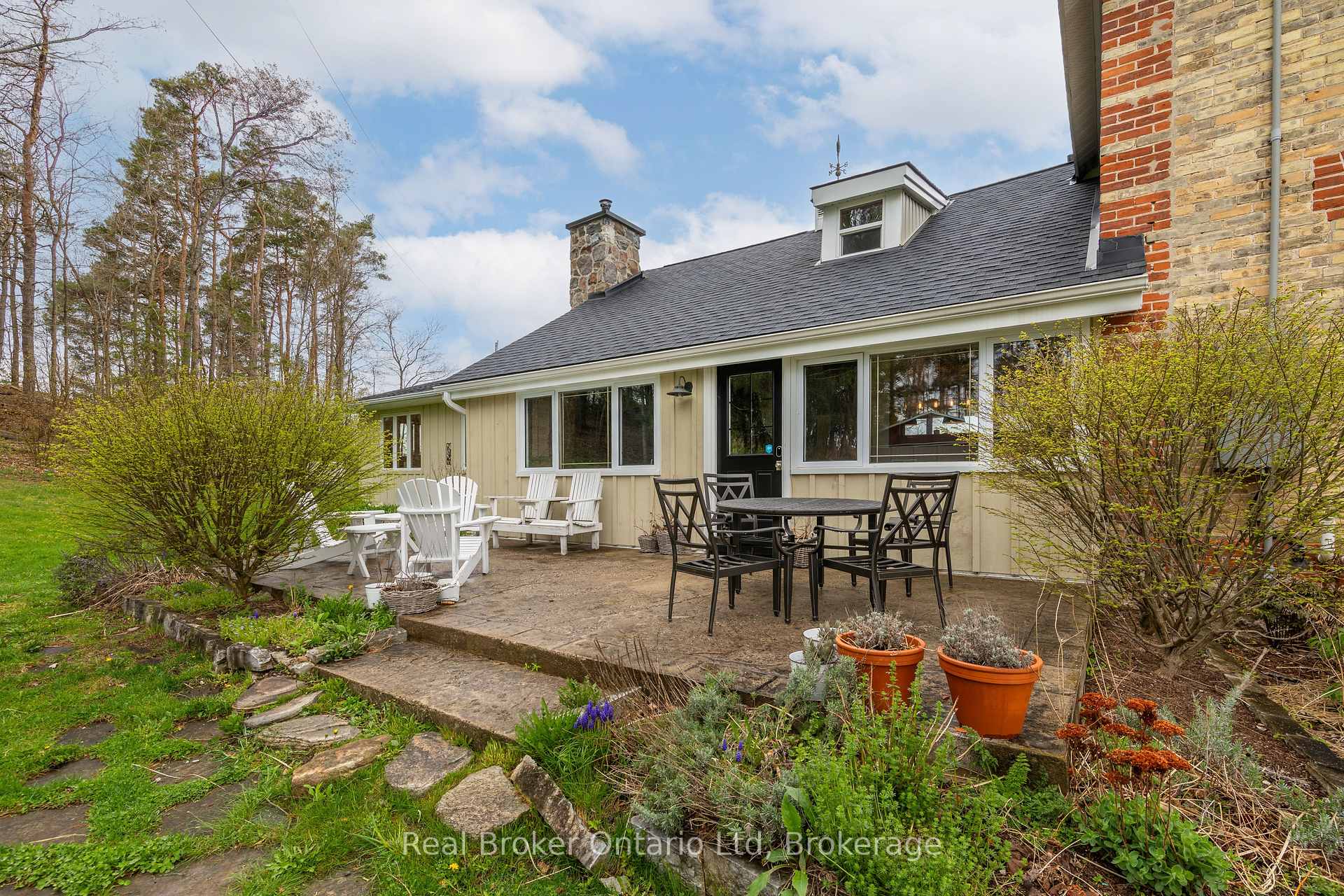 Front of 563158 Glenelg Holland Townline