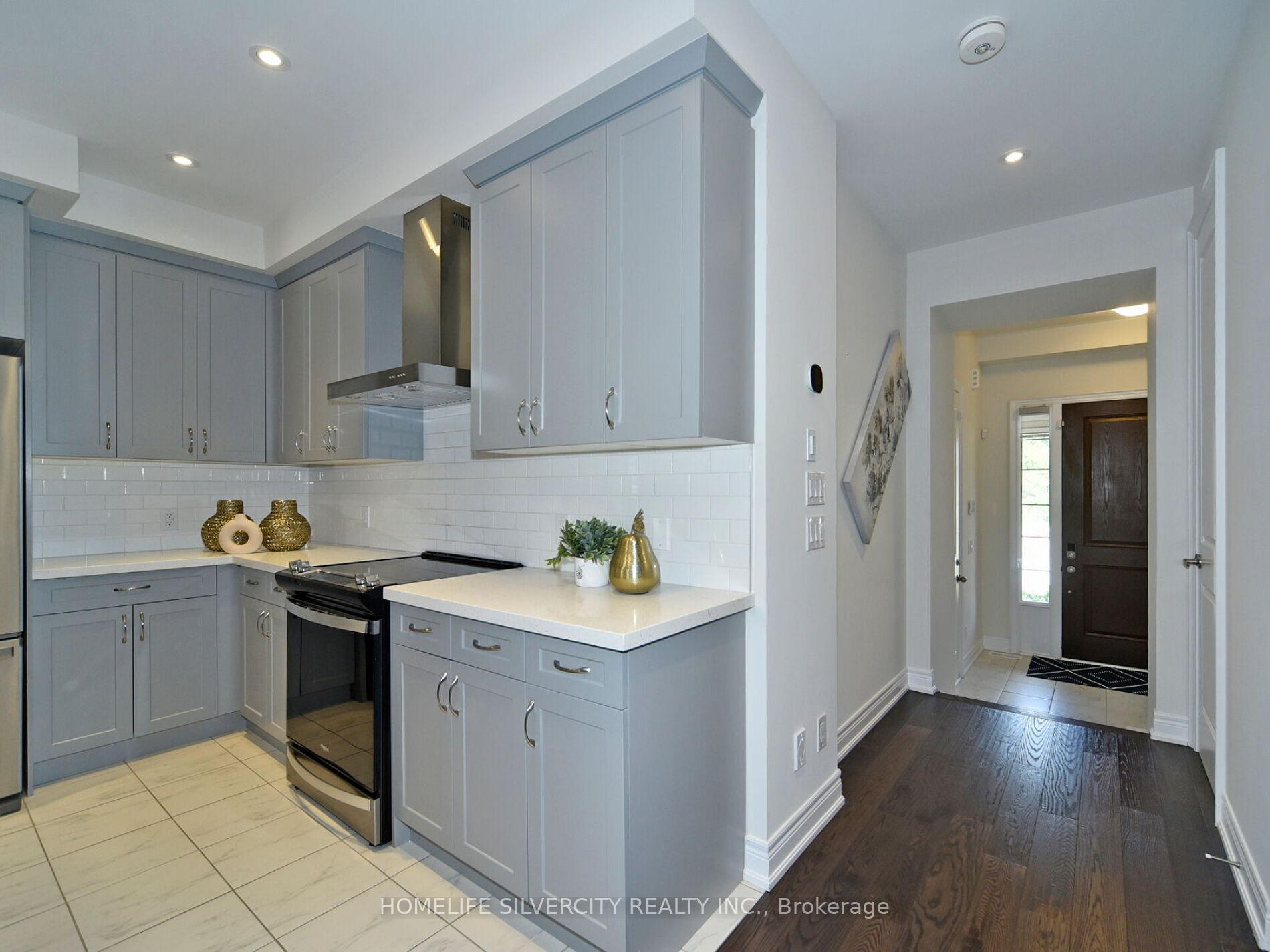 Photo 13 of 92 Deer Ridge Crescent, Whitby, Rural Whitby — HOMEH
