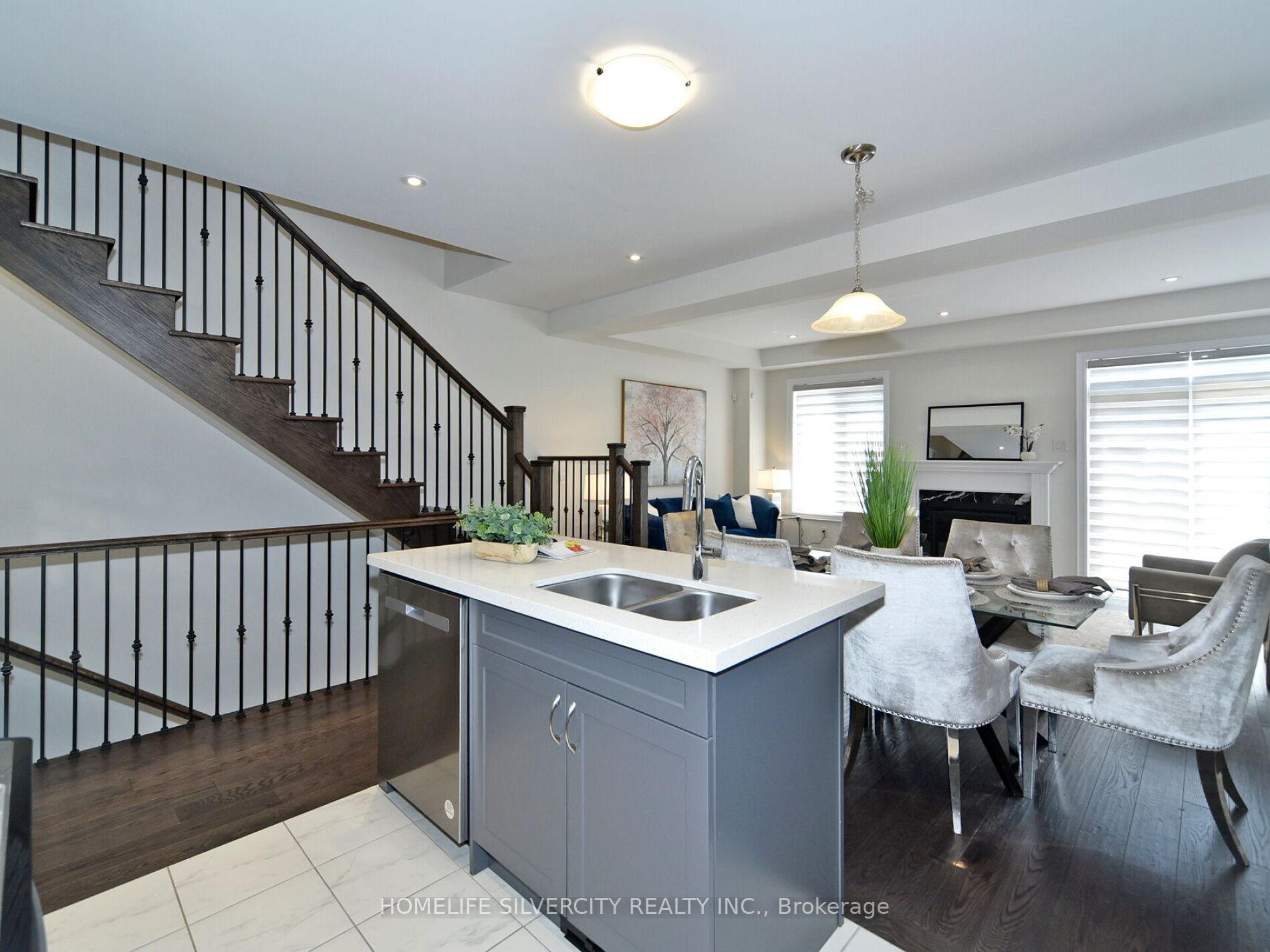 Photo 14 of 92 Deer Ridge Crescent, Whitby, Rural Whitby — HOMEH