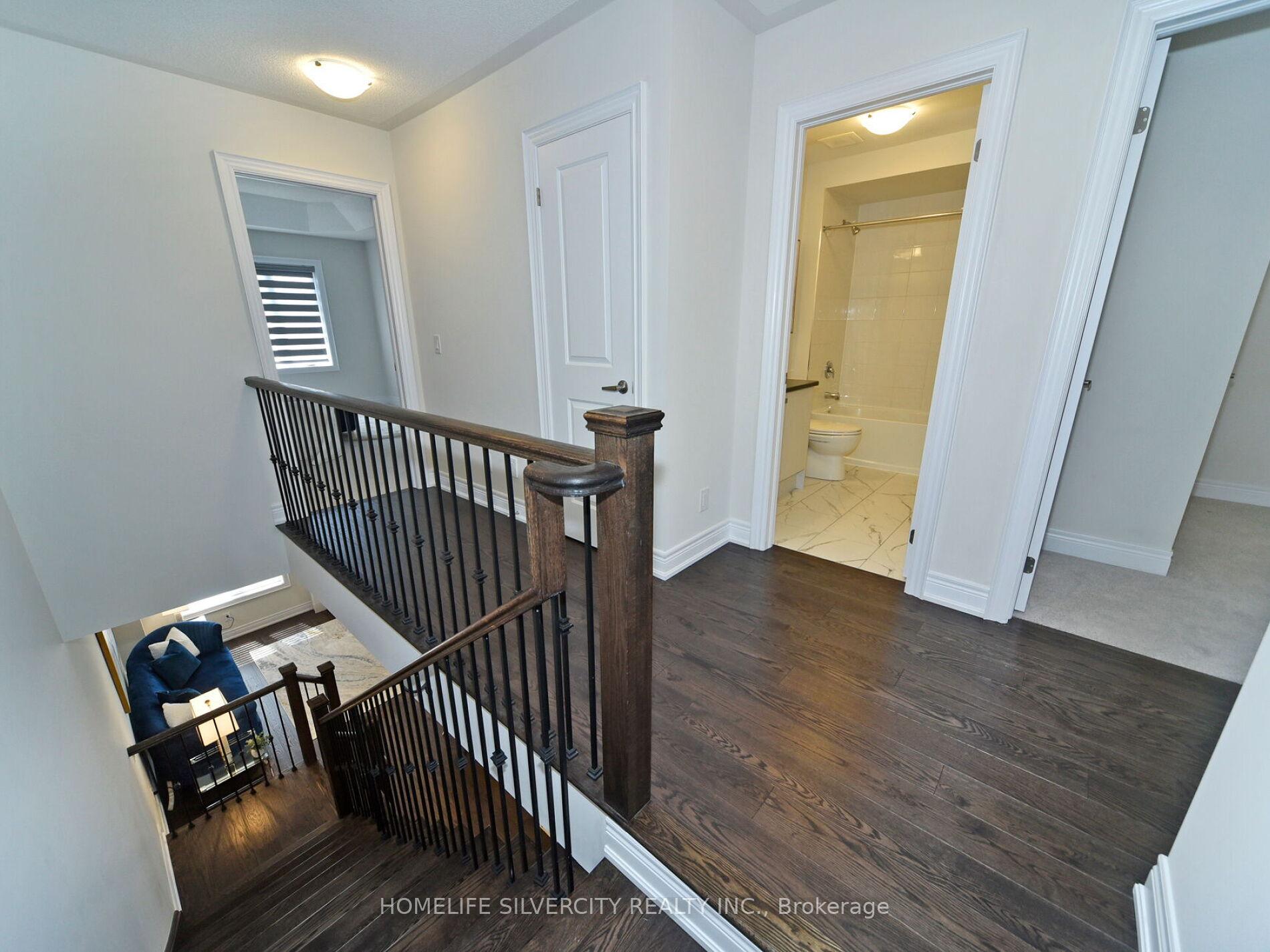 Photo 24 of 92 Deer Ridge Crescent, Whitby, Rural Whitby — HOMEH