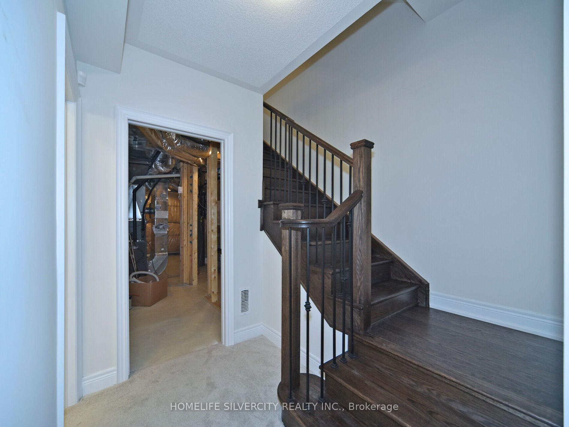 Photo 42 of 92 Deer Ridge Crescent, Whitby, Rural Whitby — HOMEH