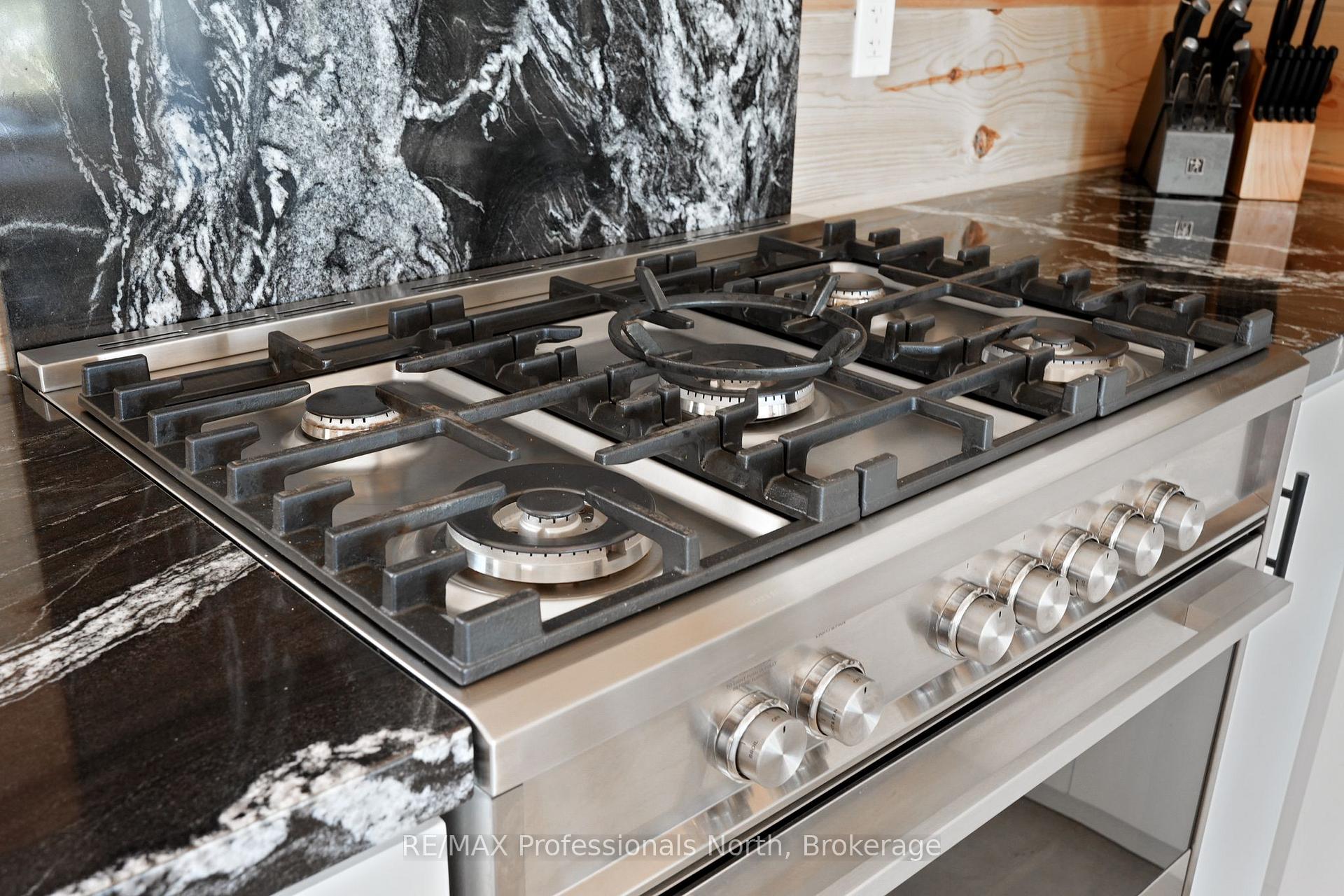 Photo 13 of 138 Johnston Road, Magnetawan, Spence — HOMEH