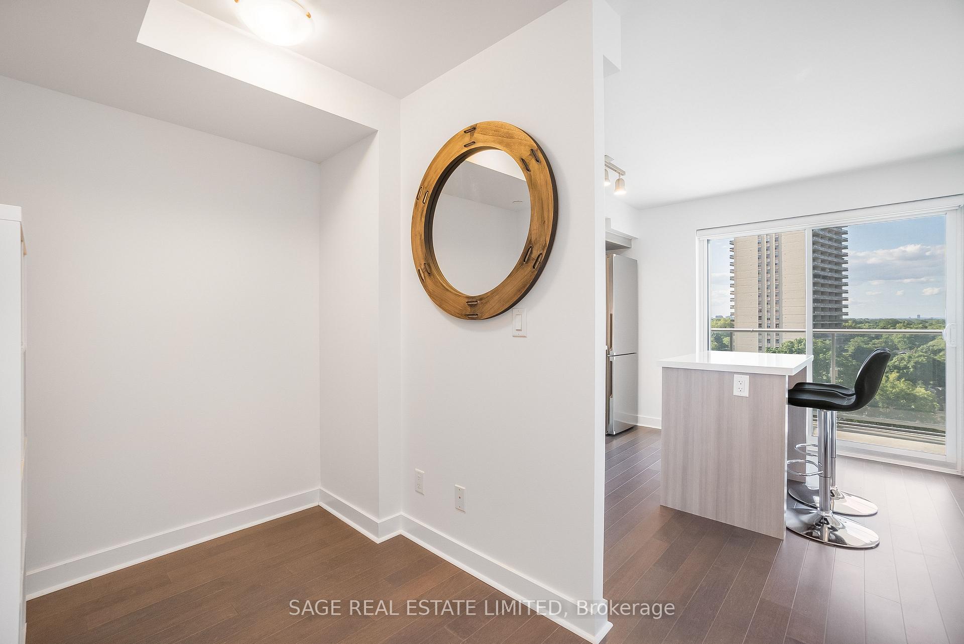 Photo 6 of Unit 803, 58 Orchard View Boulevard, Toronto, Yonge-Eglinton — HOMEH