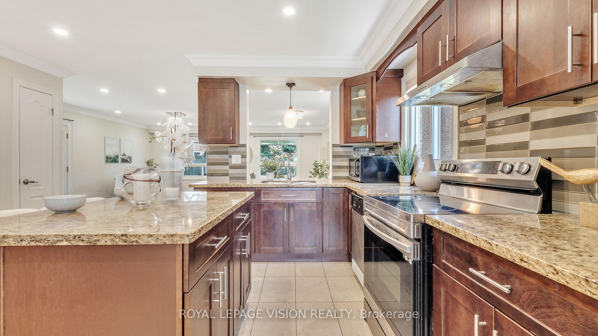 Photo 5 of 26 Ravenscroft Road, Ajax, Central — HOMEH