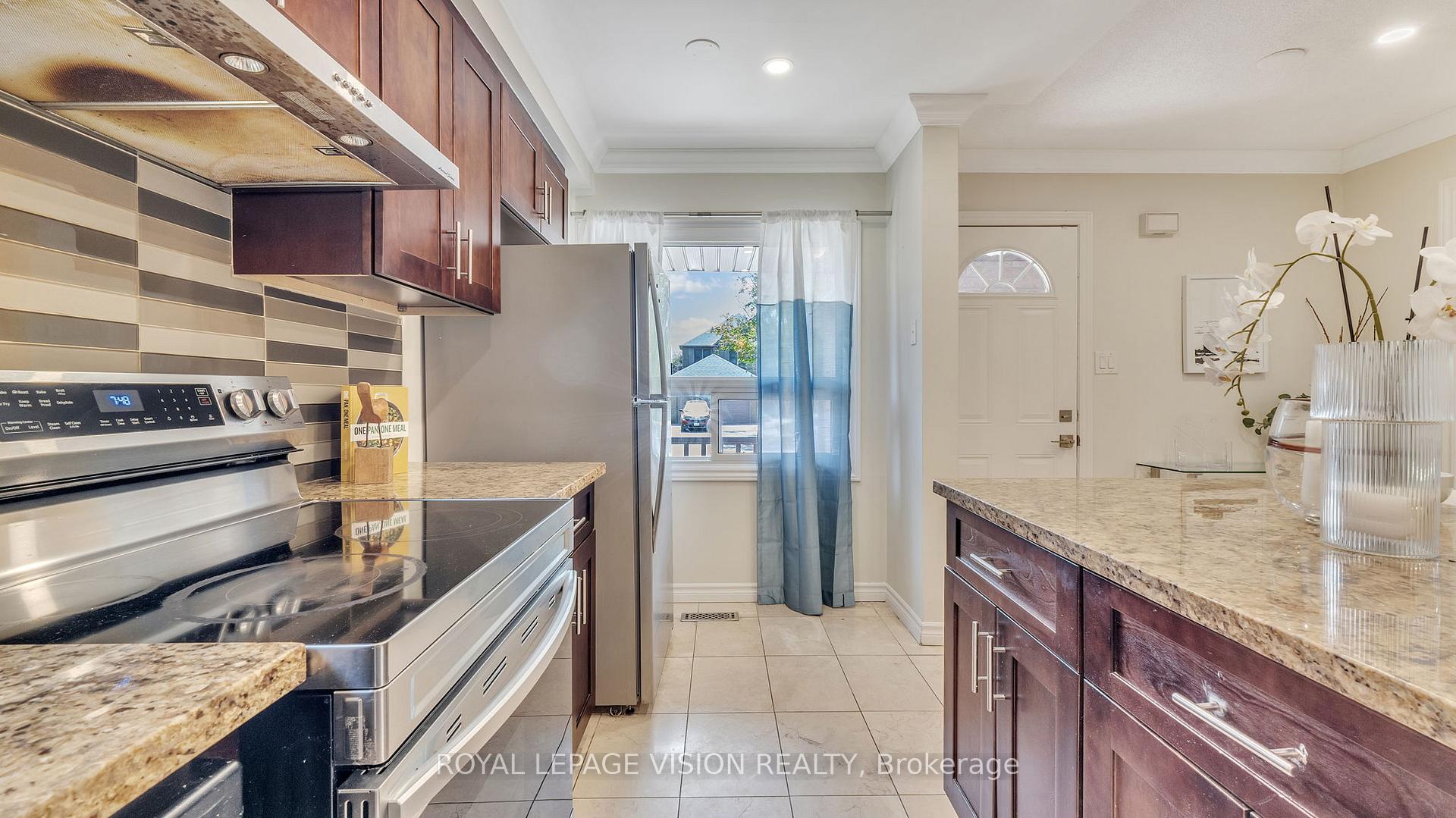 Photo 7 of 26 Ravenscroft Road, Ajax, Central — HOMEH