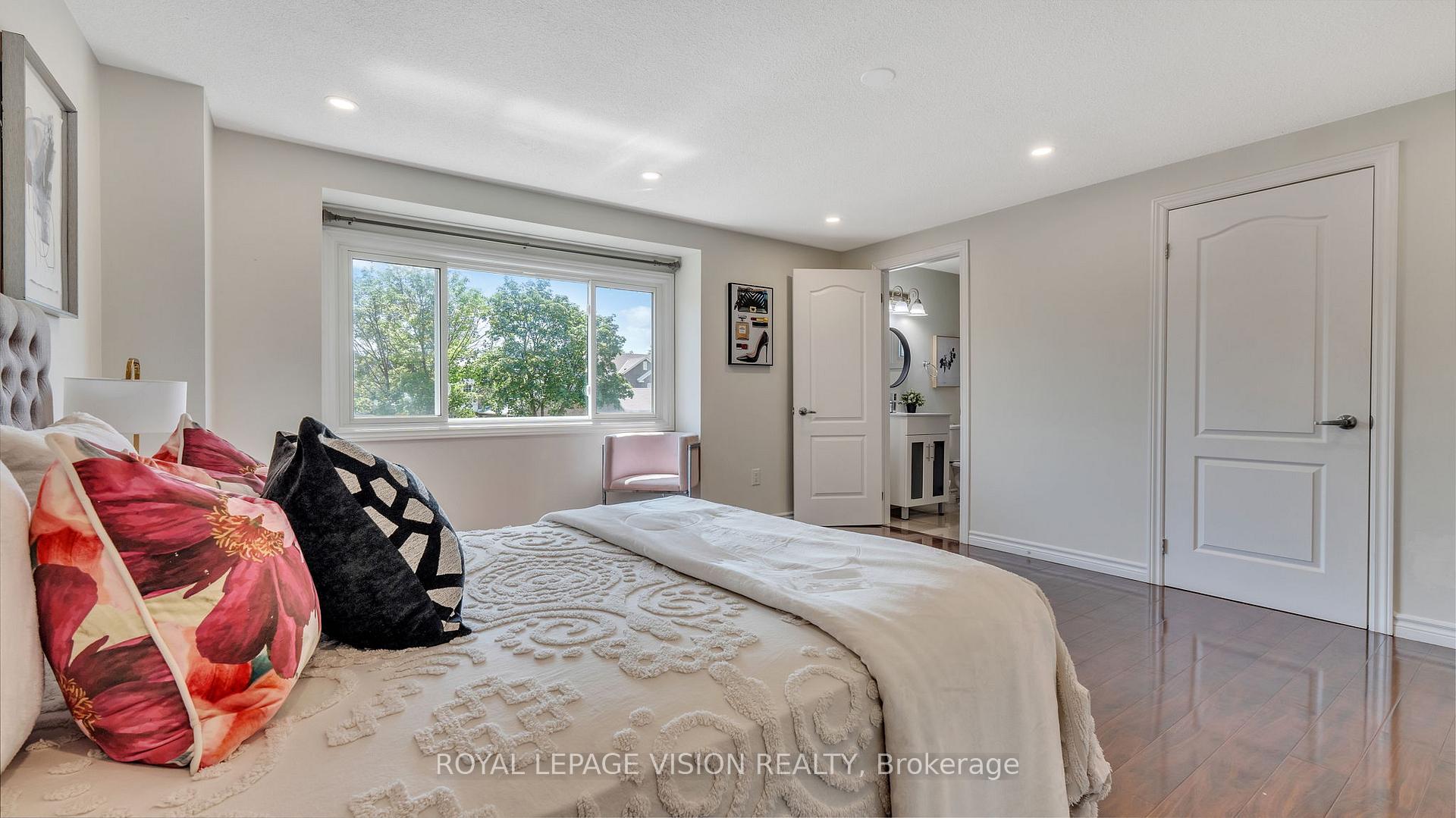 Photo 21 of 26 Ravenscroft Road, Ajax, Central — HOMEH