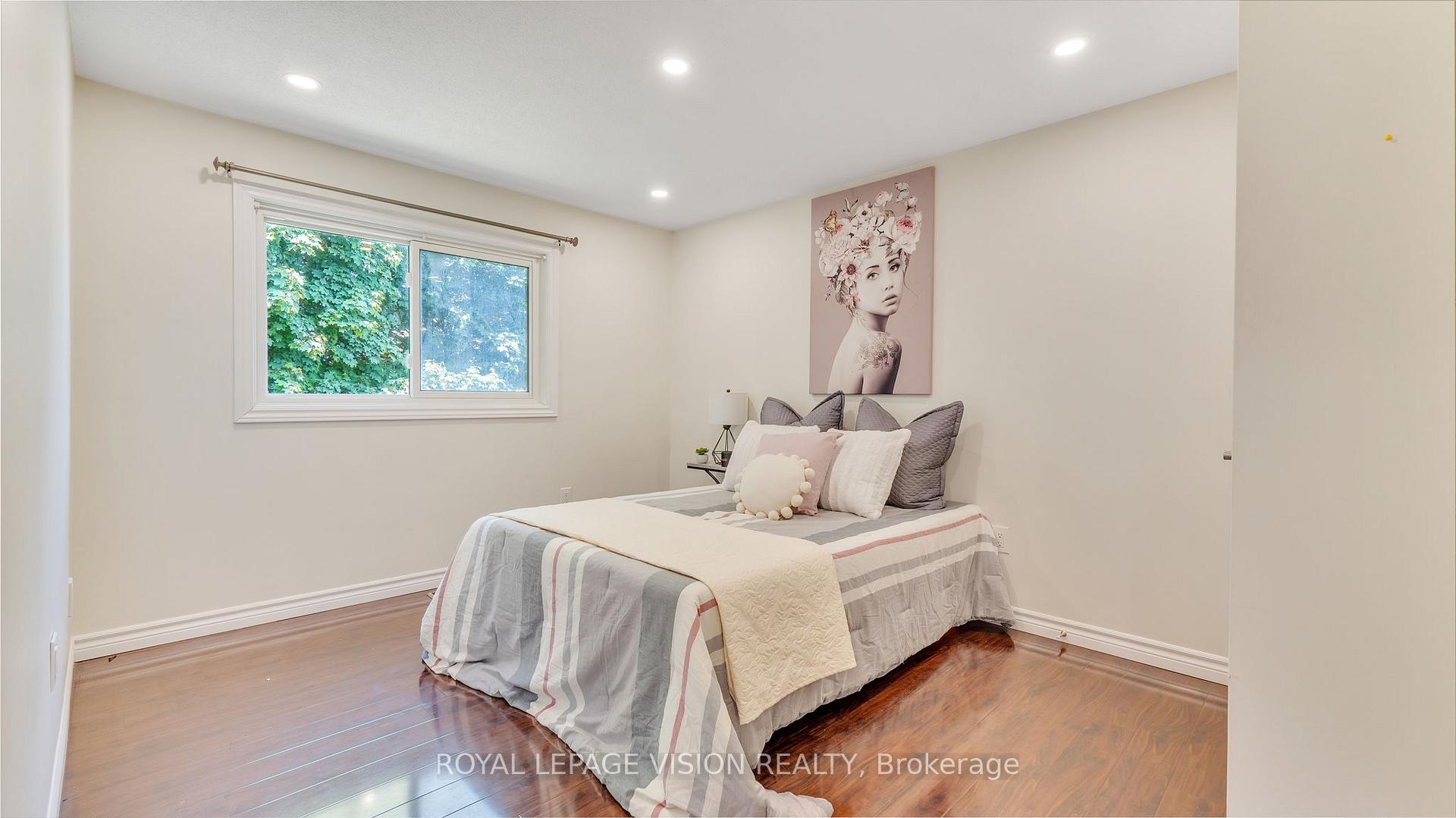 Photo 20 of 26 Ravenscroft Road, Ajax, Central — HOMEH