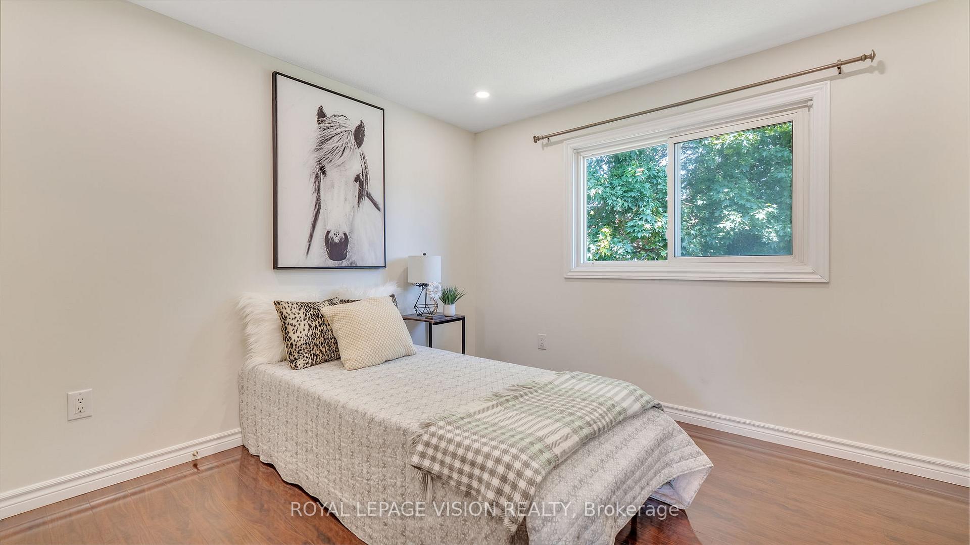 Photo 19 of 26 Ravenscroft Road, Ajax, Central — HOMEH