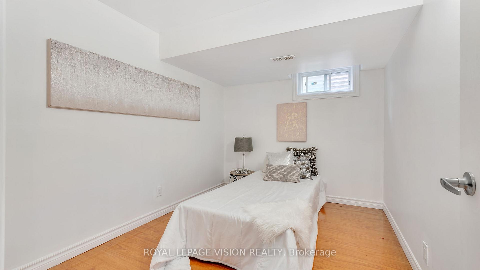 Photo 30 of 26 Ravenscroft Road, Ajax, Central — HOMEH