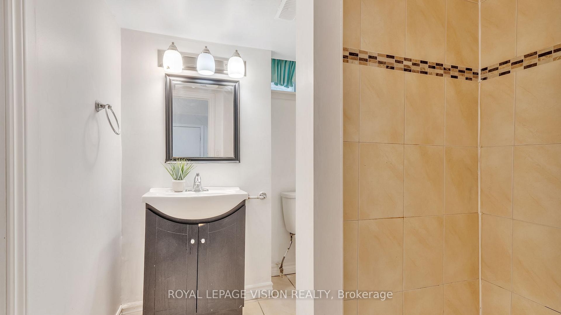 Photo 29 of 26 Ravenscroft Road, Ajax, Central — HOMEH