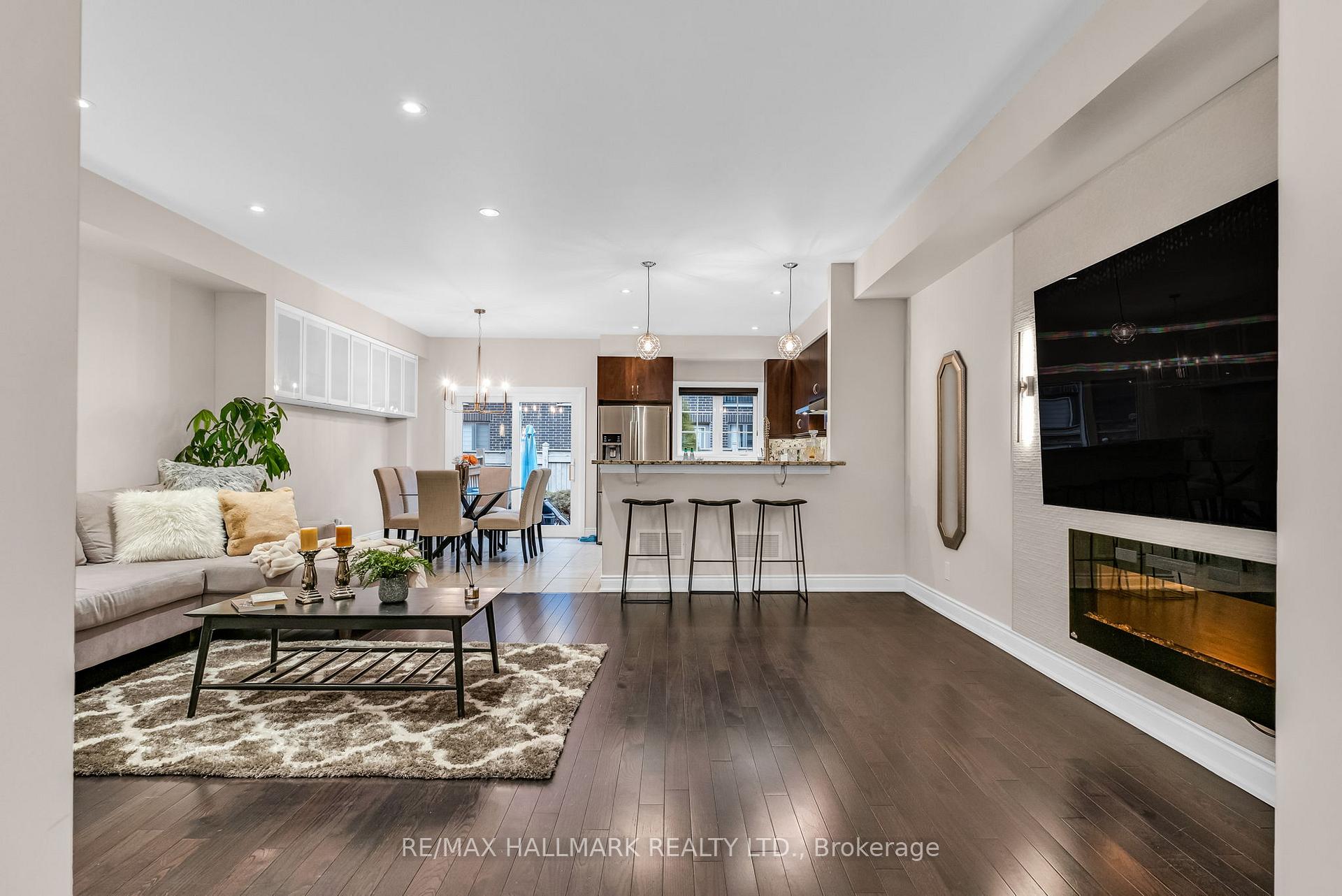 Photo 7 of 59 Zachary Place, Vaughan, Vellore Village — HOMEH