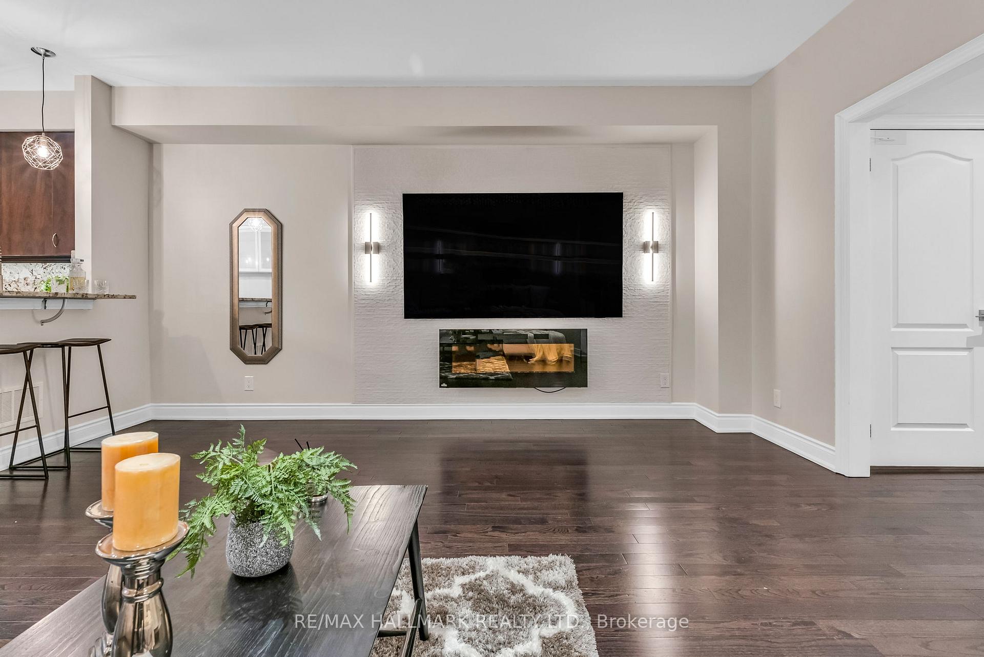 Photo 12 of 59 Zachary Place, Vaughan, Vellore Village — HOMEH