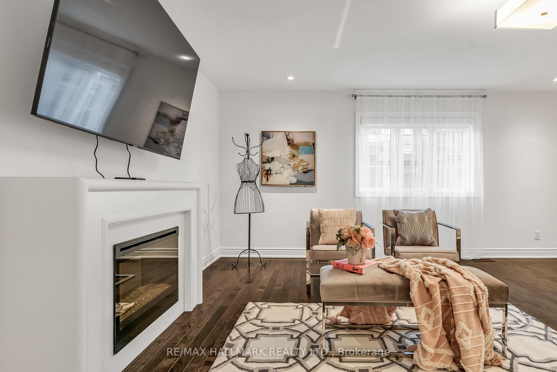 Photo 37 of 59 Zachary Place, Vaughan, Vellore Village — HOMEH