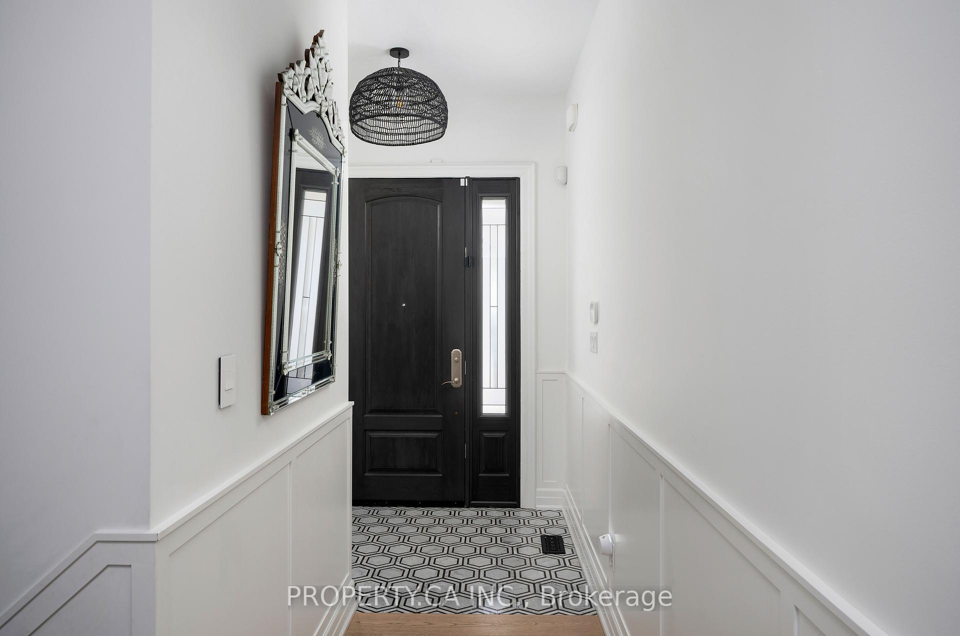 Photo 6 of 24 Kylemount Court, Vaughan, Patterson — HOMEH