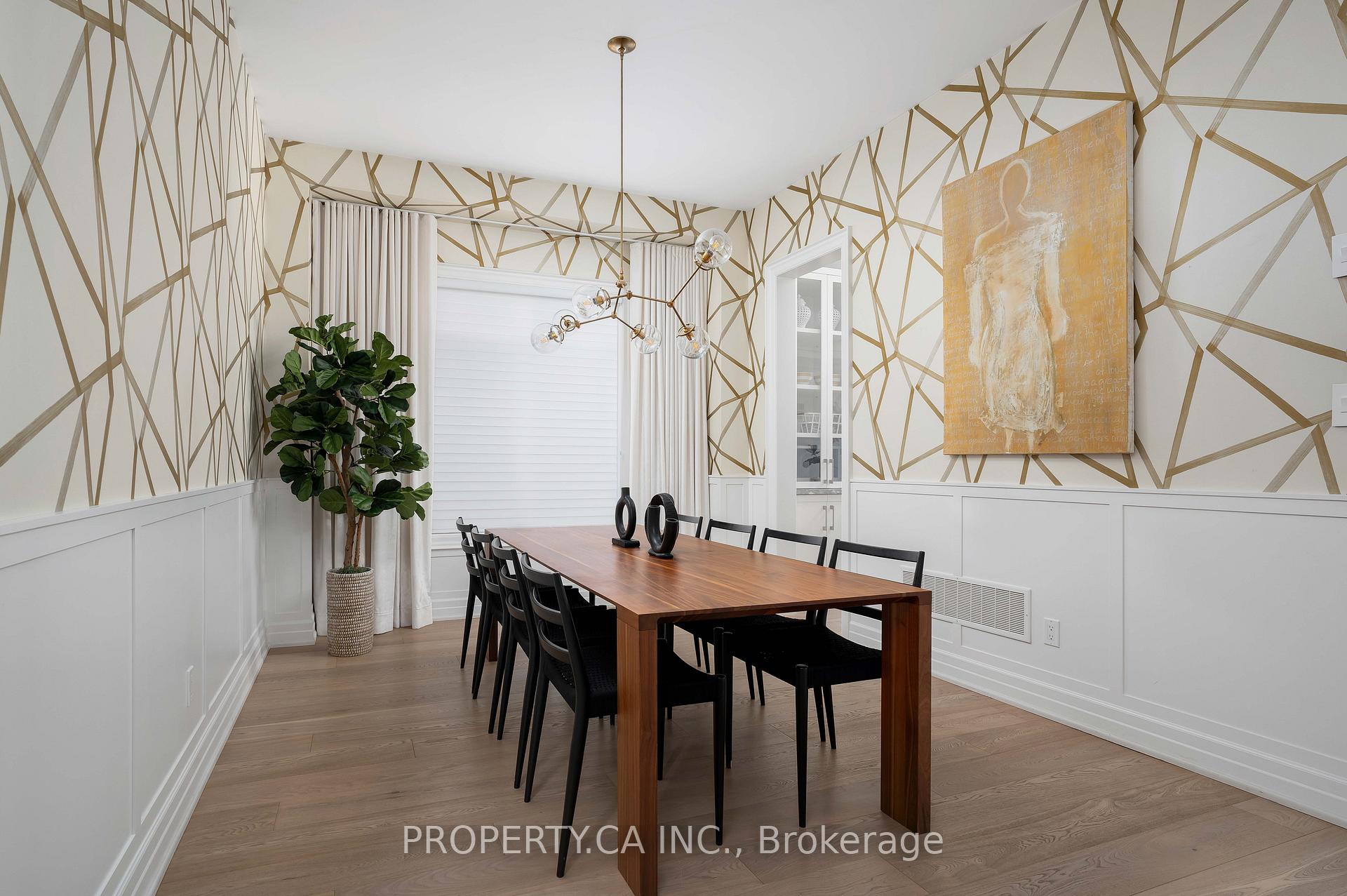 Photo 11 of 24 Kylemount Court, Vaughan, Patterson — HOMEH