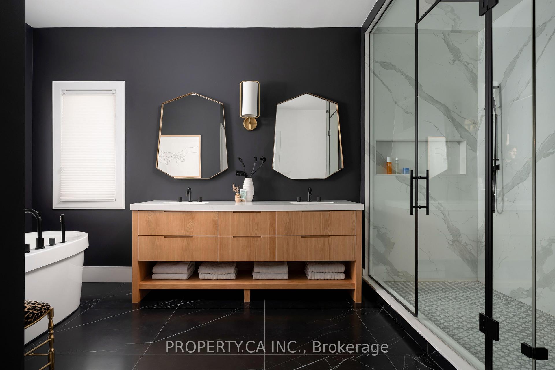 Photo 25 of 24 Kylemount Court, Vaughan, Patterson — HOMEH