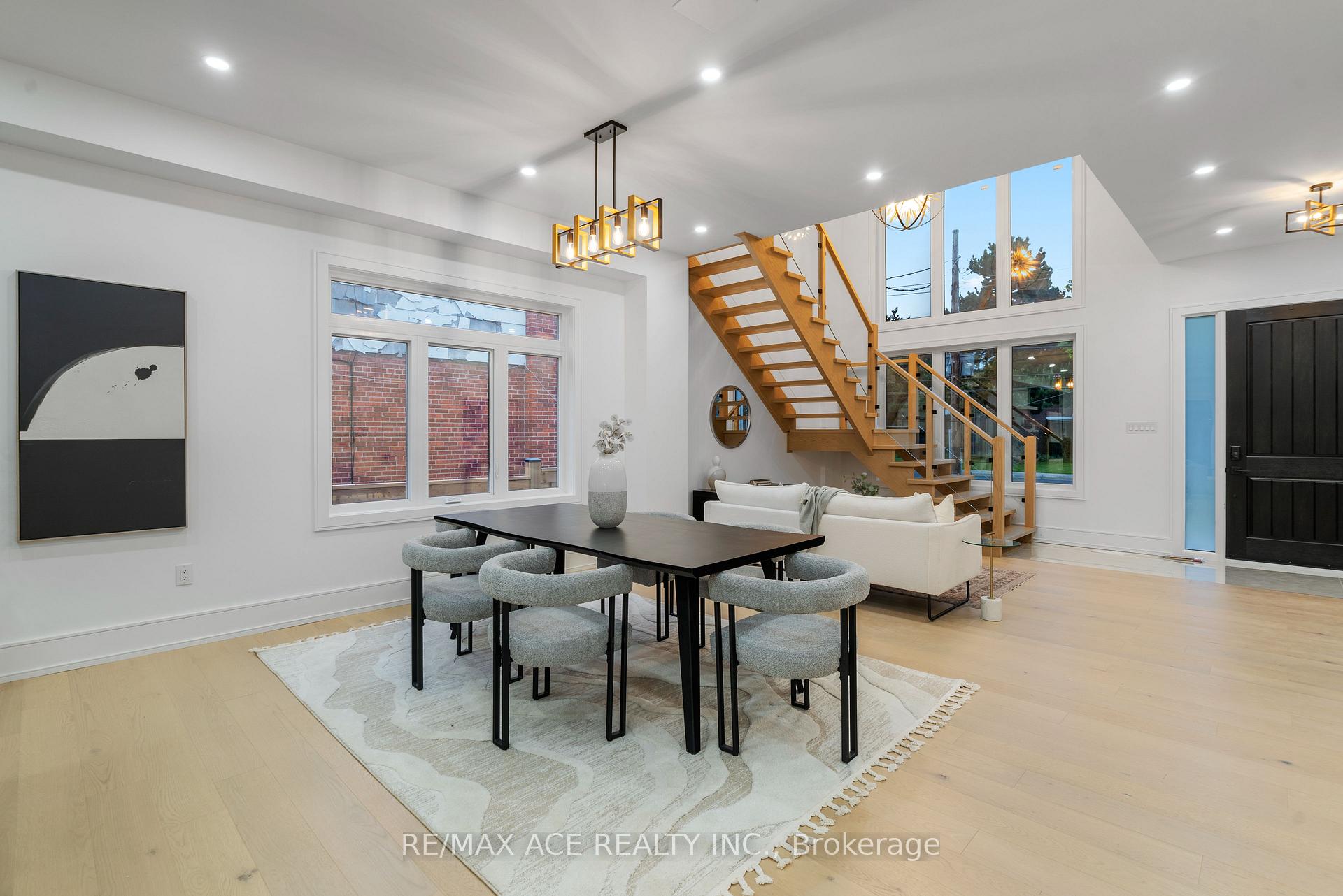 Photo 15 of 12 McCowan Road, Scarborough, Cliffcrest — HOMEH