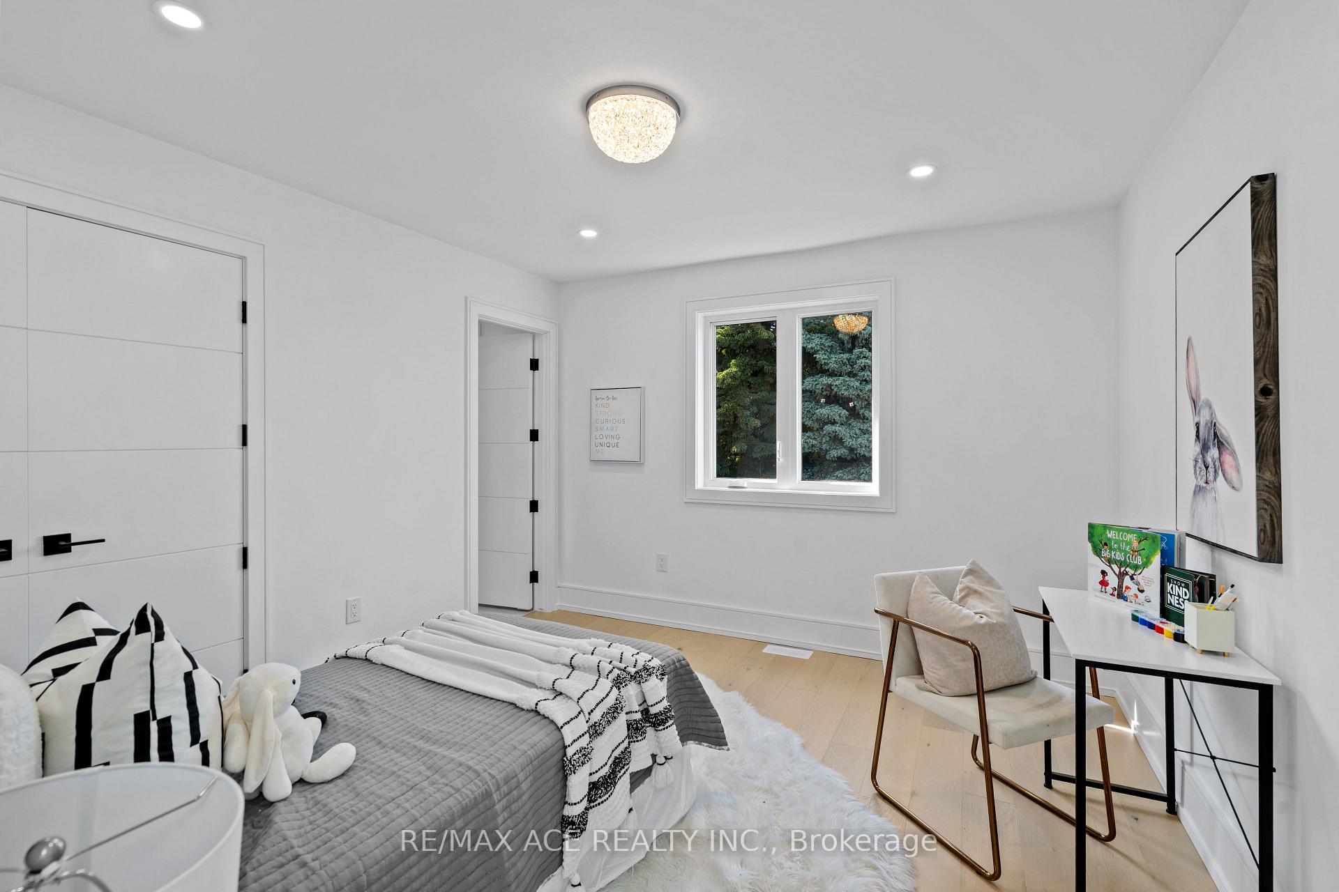 Photo 32 of 12 McCowan Road, Scarborough, Cliffcrest — HOMEH