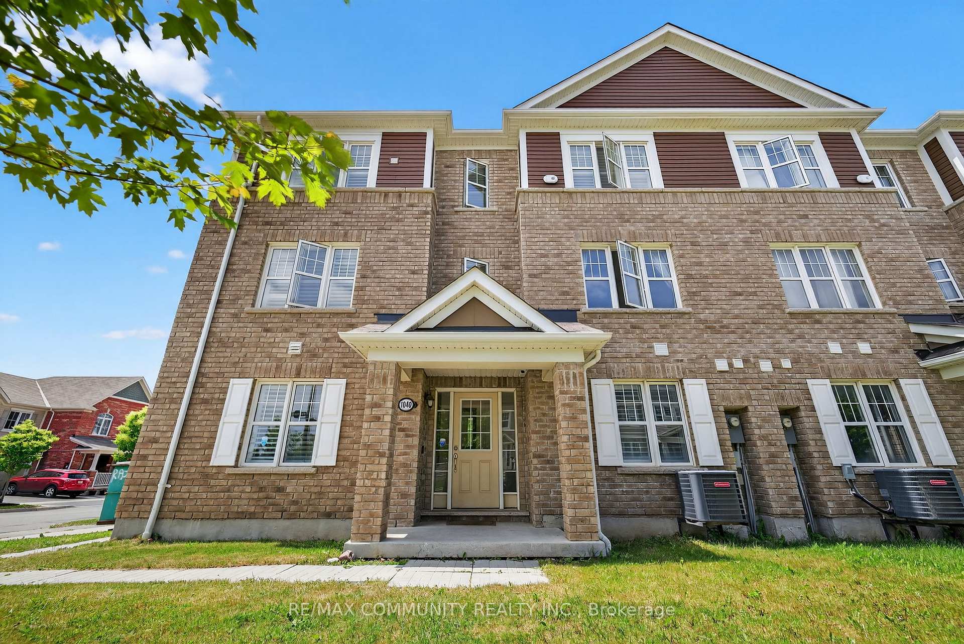 Photo 1 of 1040 Dragonfly Avenue, Pickering, Rural Pickering — HOMEH