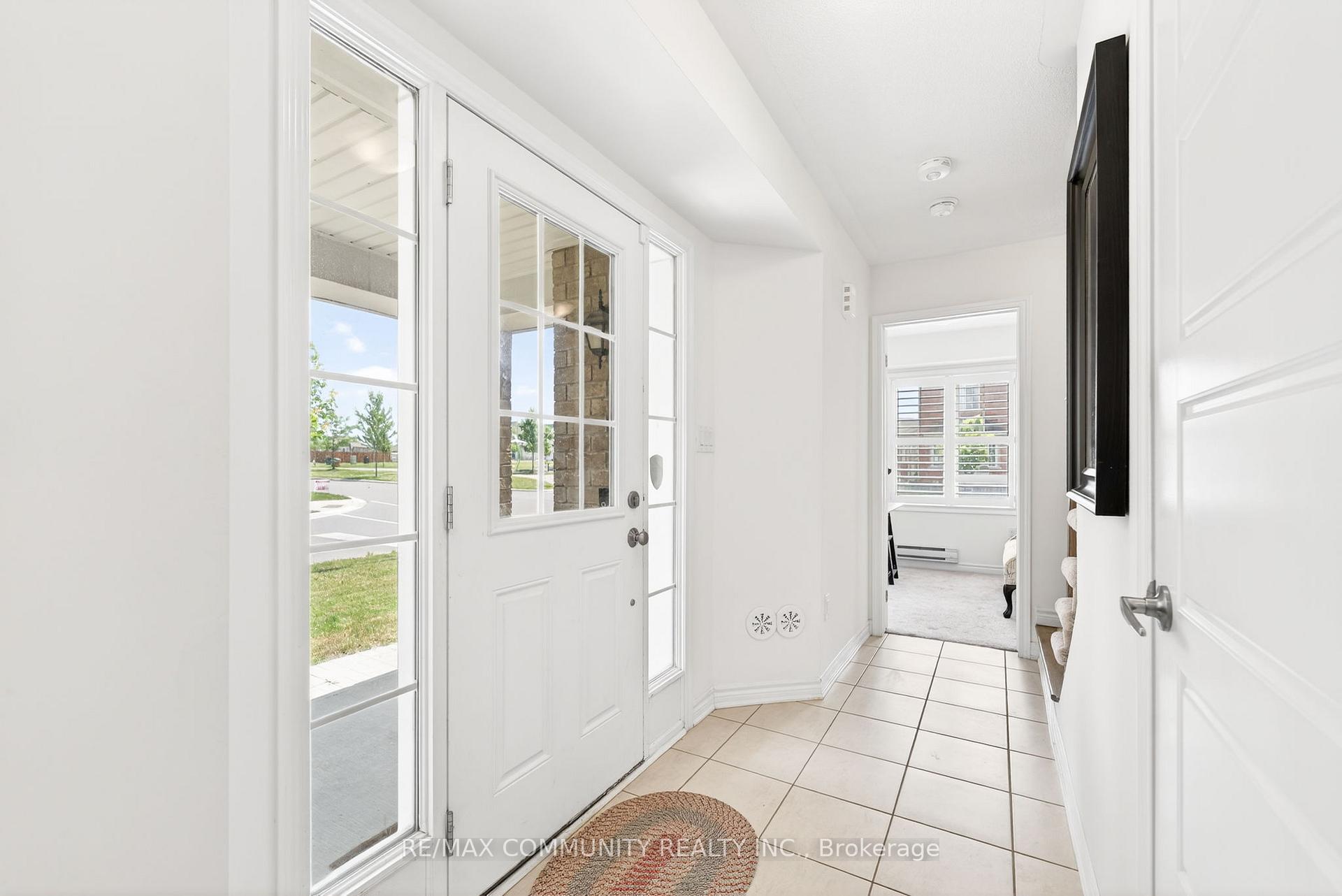 Photo 2 of 1040 Dragonfly Avenue, Pickering, Rural Pickering — HOMEH